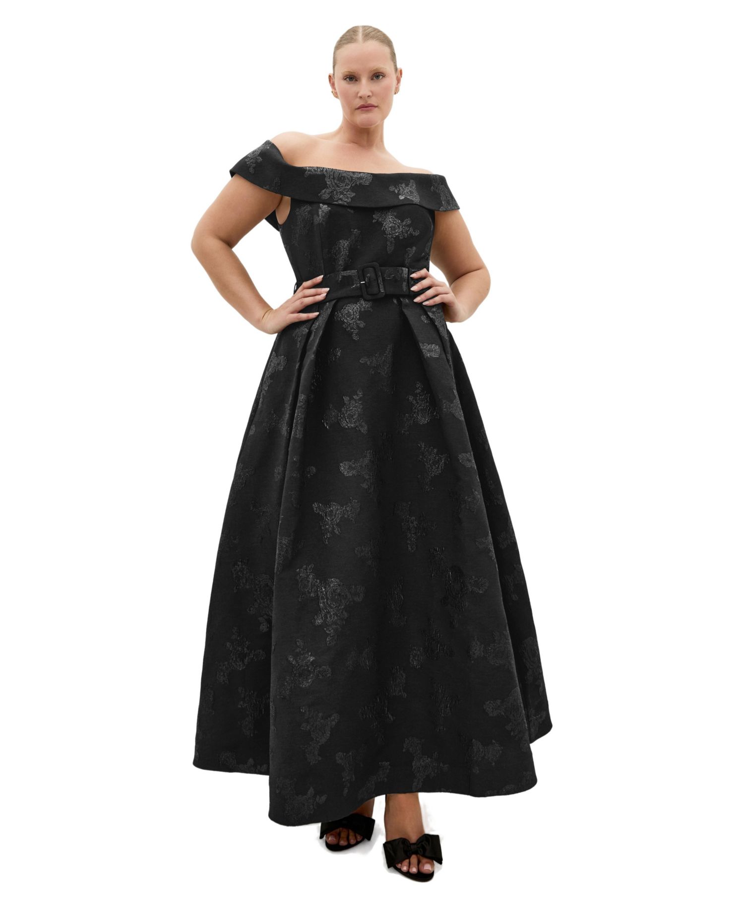 Plus Size High Status Jacquard Gown
