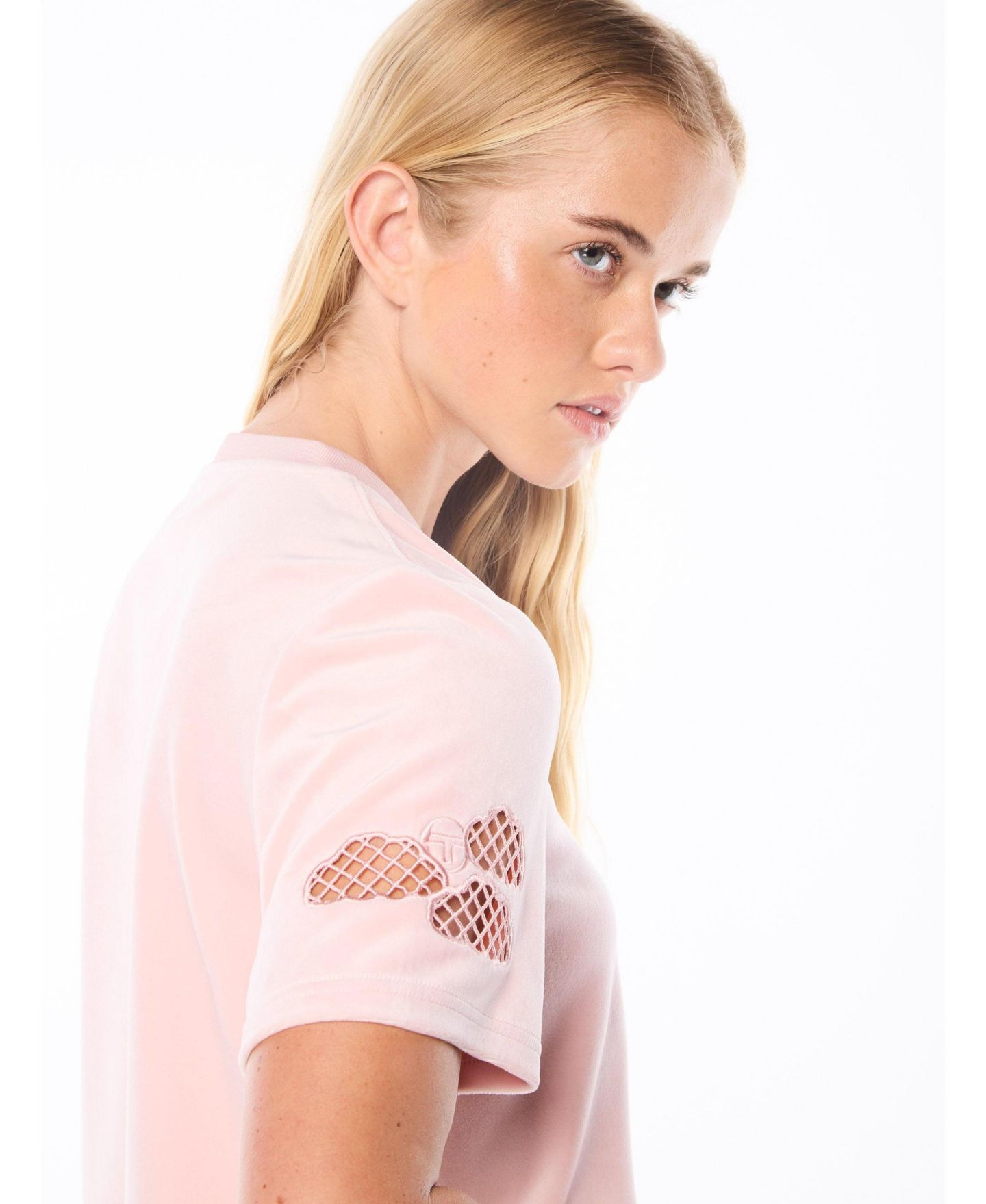 Женская футболка Sergio Tacchini Nuvola Velour Short-Sleeve Cropped, цвет: Barely There — фото 4
