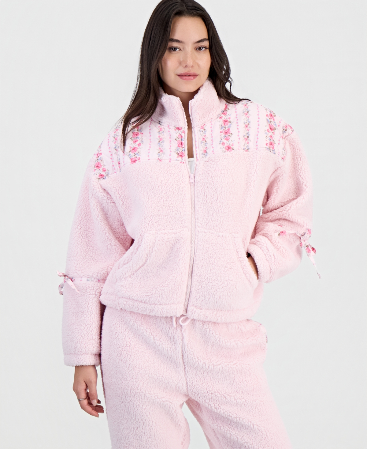 Madden Girl Juniors' Zip-up Sherpa Jacket In Ballet Slipper