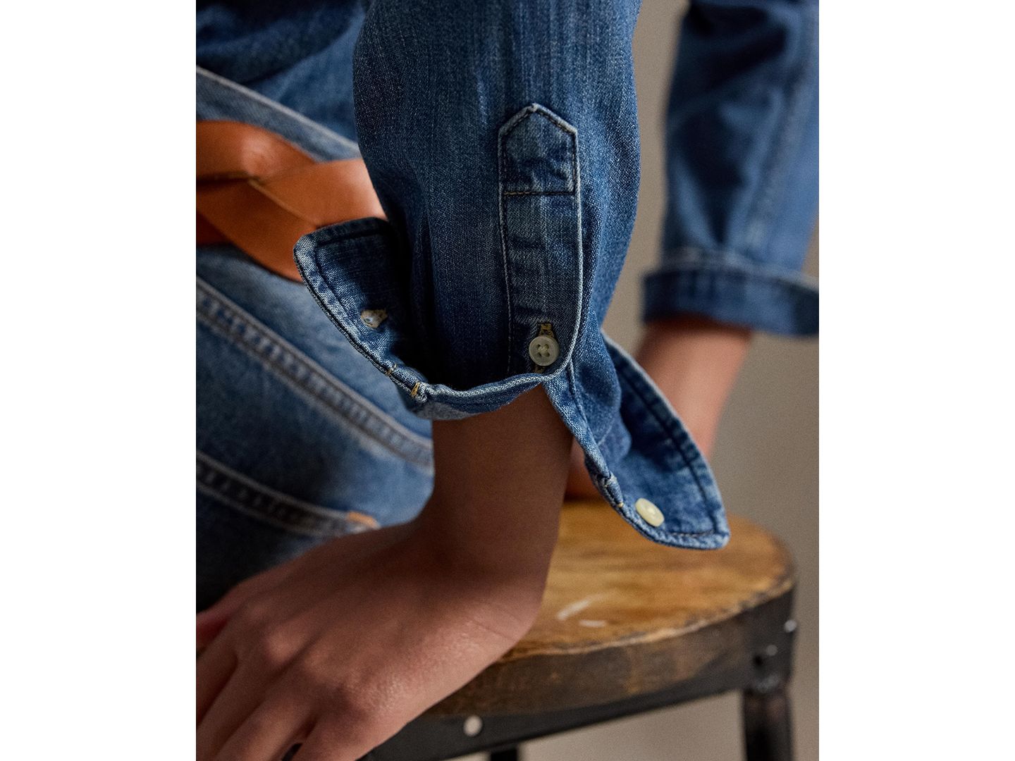 Женская рубашка Polo Ralph Lauren Slim-Fit Denim Shirt, цвет: Варёный — фото 3