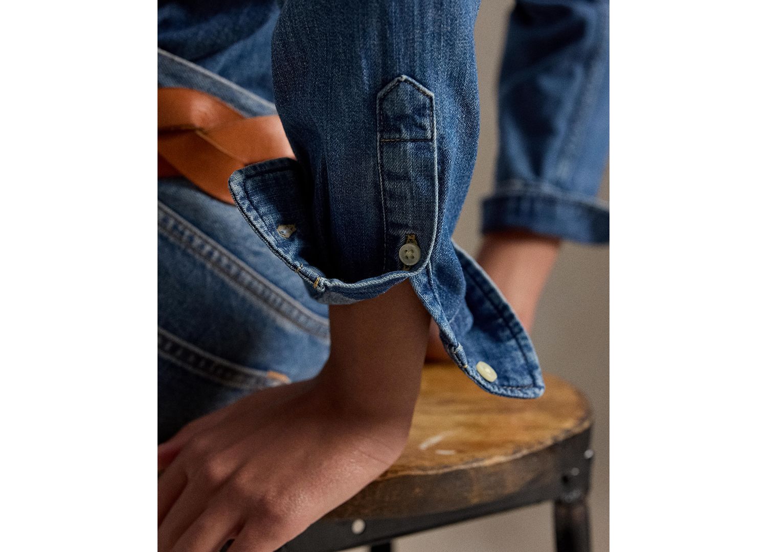 Women's Slim-Fit Denim Shirt