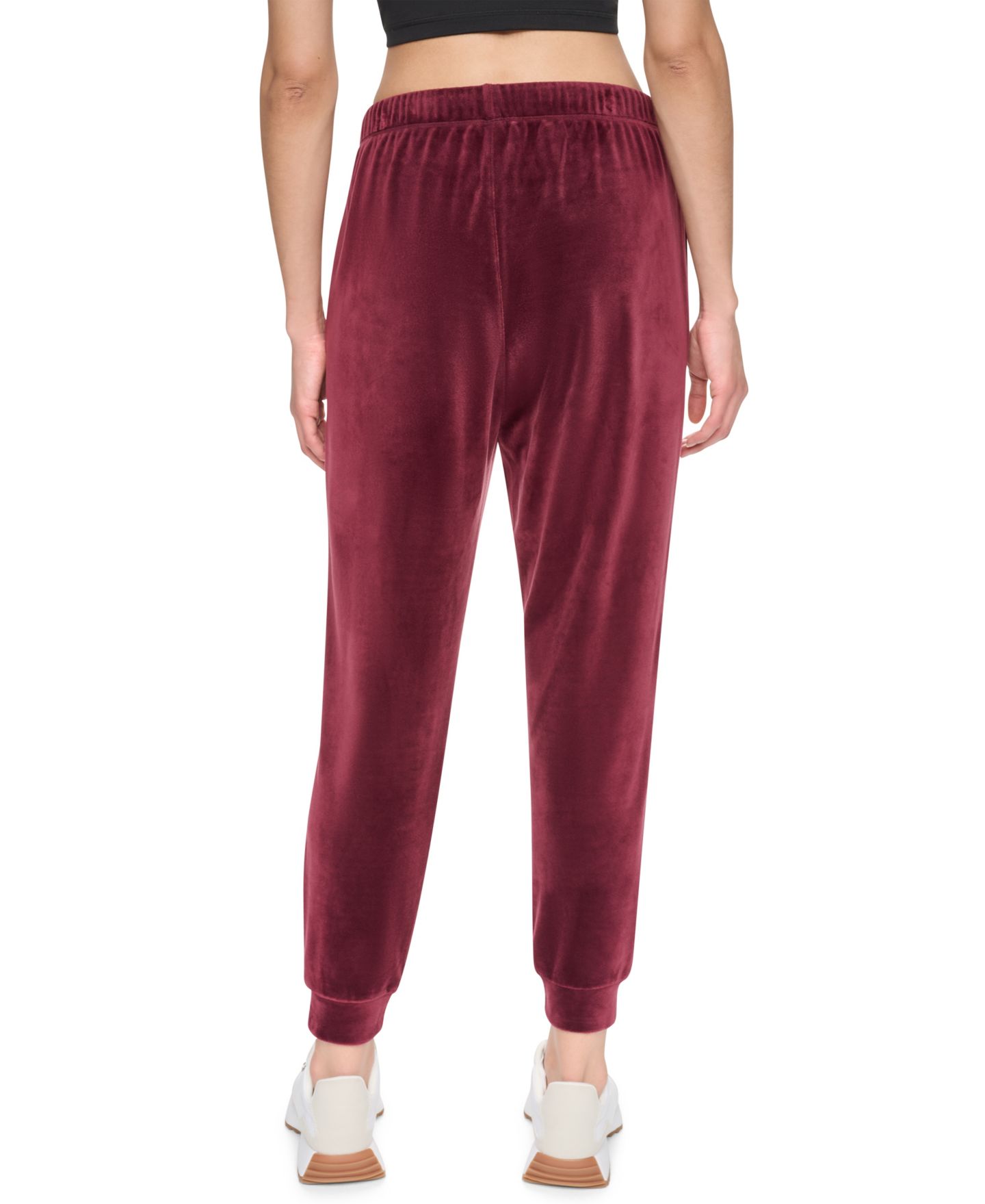 Женские брюки DKNY Sport Mid-Rise Super-Soft Velour Rhinestone Logo Jogger, цвет: Чёрный — фото 20