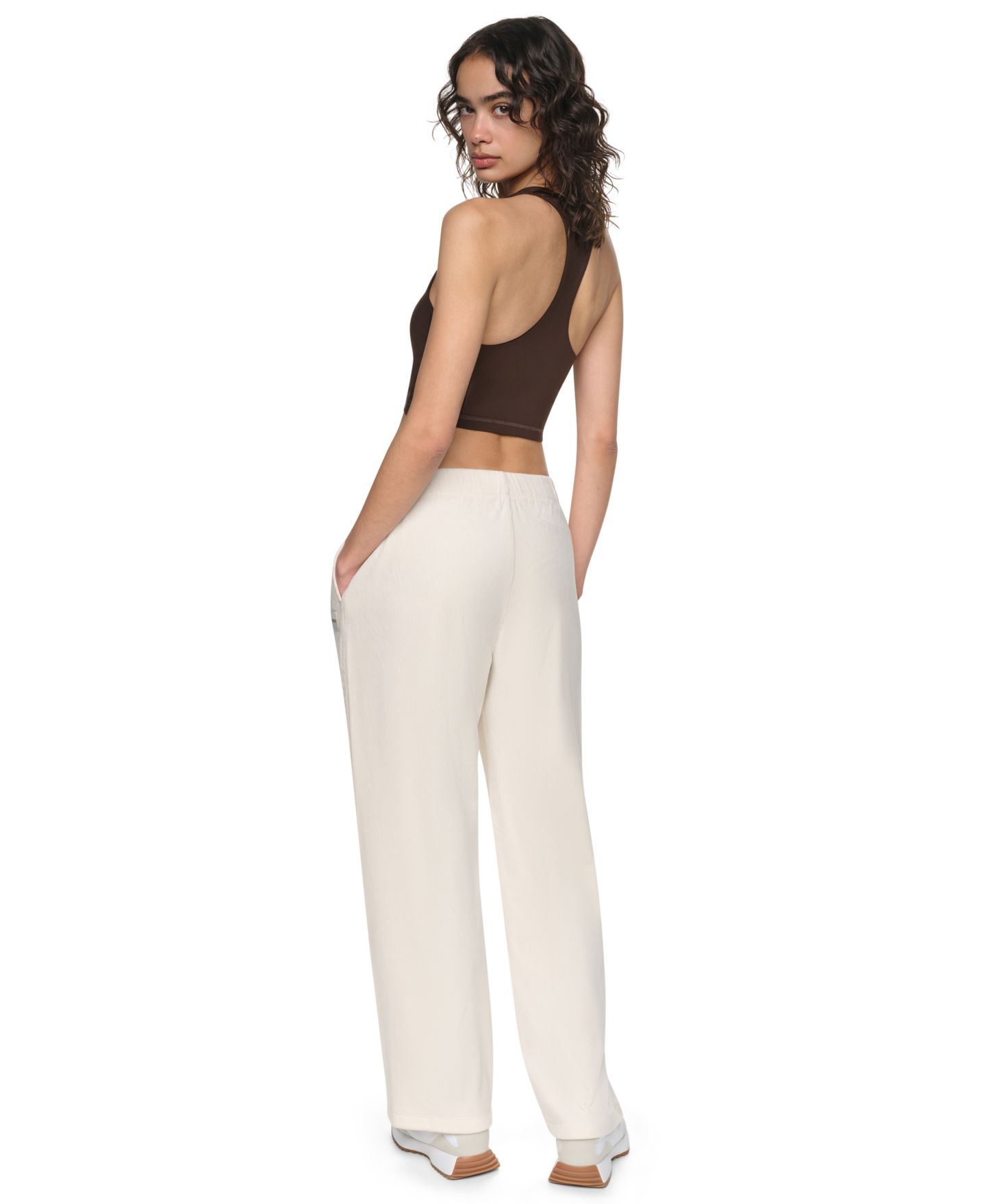 Женские брюки DKNY Sport High-Rise Ribbed Super-Soft Velour Straight Leg, цвет: Чёрный — фото 26