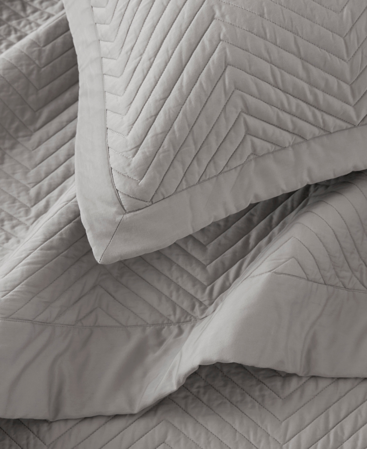 Harbor House Liam Hotel Cotton Sateen 3-Piece Quilt Set