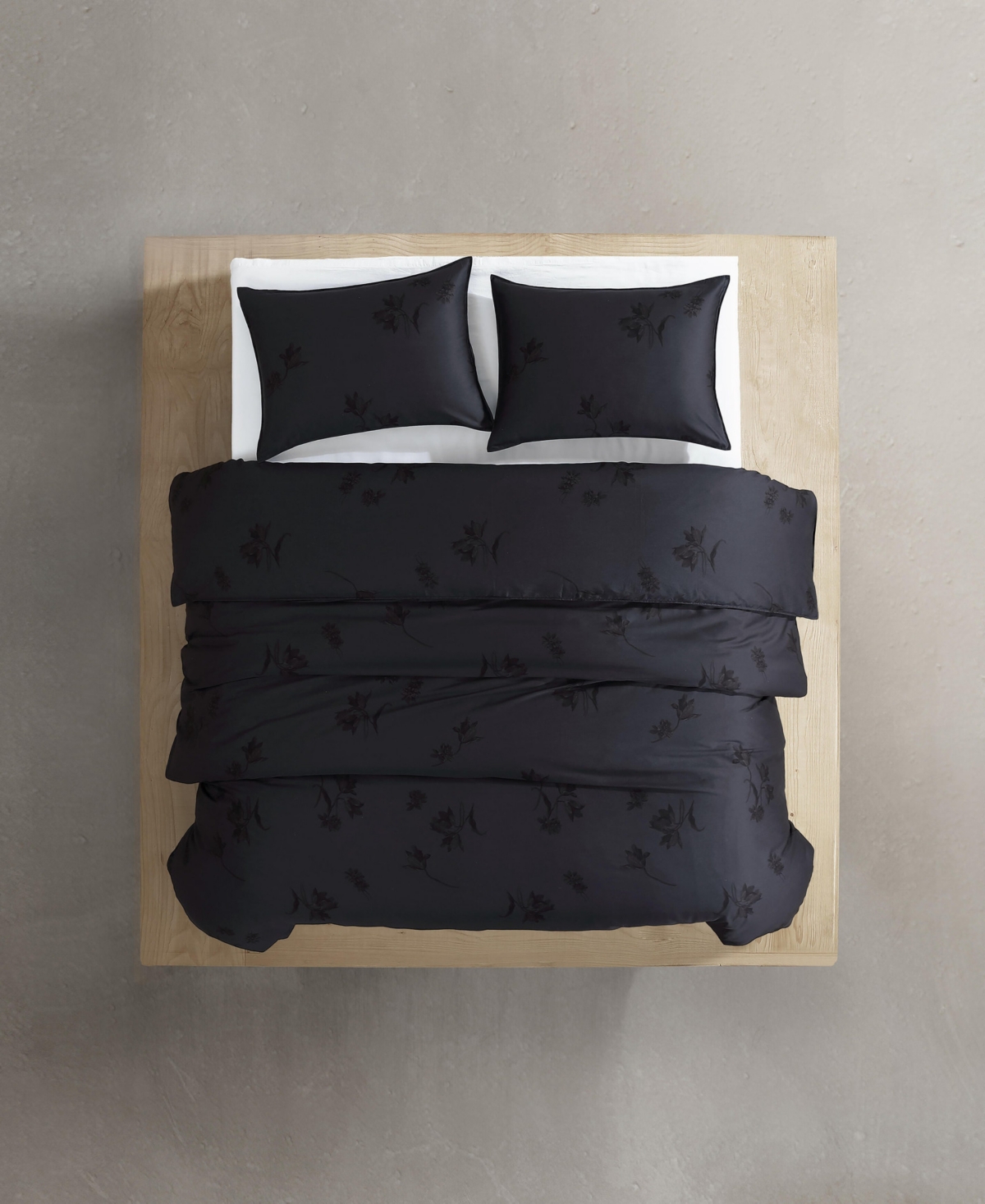 Calvin Klein Vintage Botanical Sateen 3-Piece Duvet Cover Set
