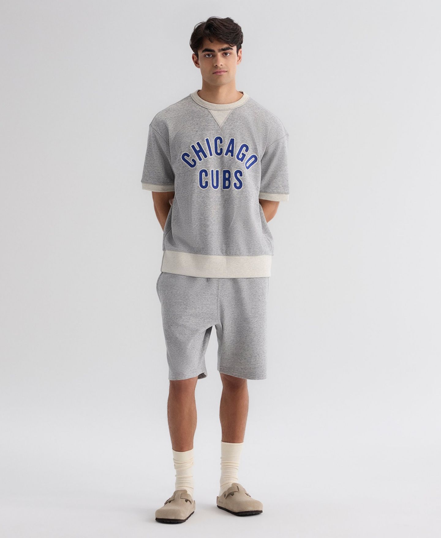 Мужской свитшот Fanatics Chicago Cubs Iconic Terry Short-Sleeve Sweatshirt — фото 4
