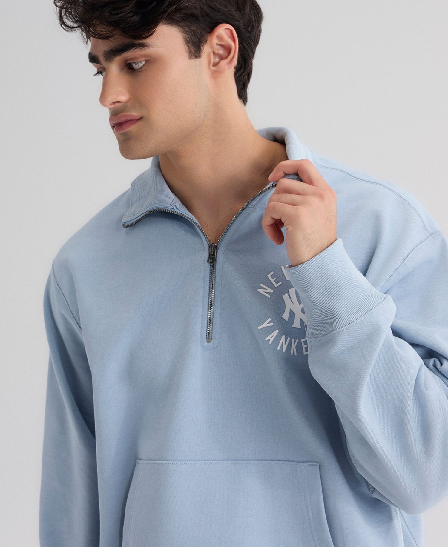 Men's New York Yankees Iconic Quarter-Zip Sweatshirt