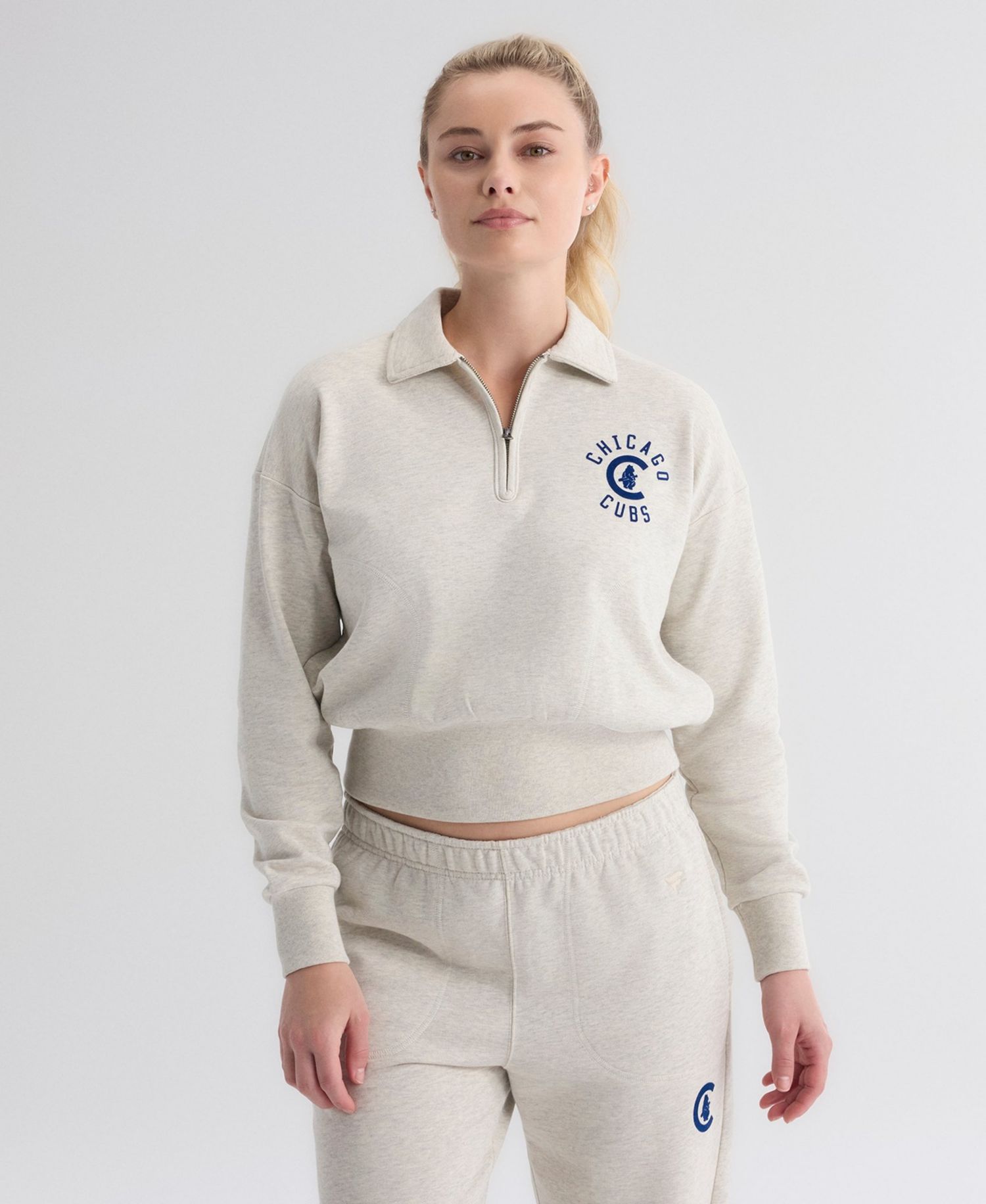 Women's Chicago Cubs Quarter-Zip Cropped Sweatshirt