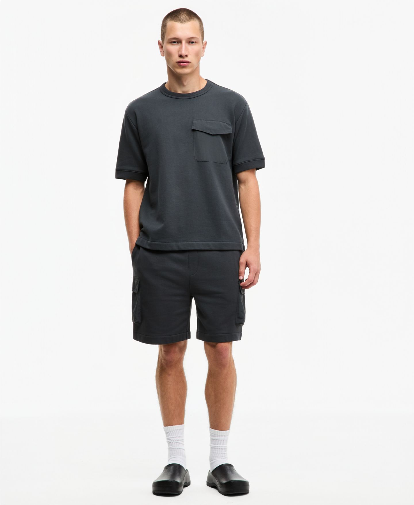 Мужская футболка Mode of One Relaxed-Fit Flap Pocket, цвет: Чёрный песочный — фото 2