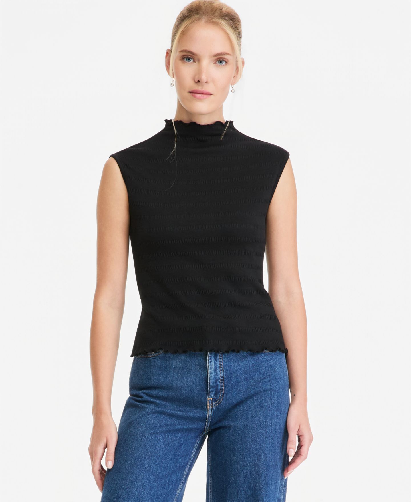 Женский топ On 34th Funnel Neck Puckered Rib, цвет: Глубокий чёрный — фото 1