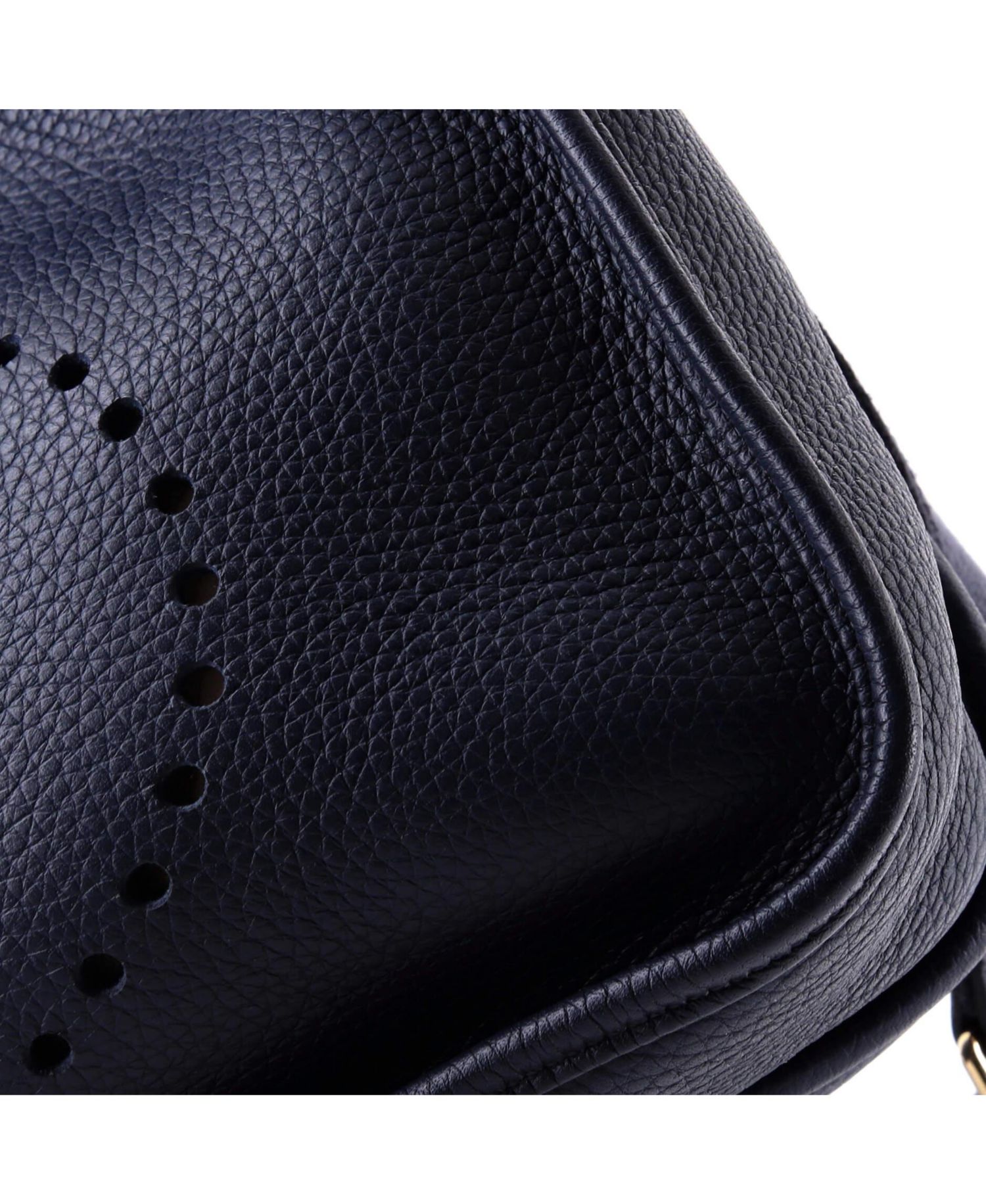 Pre-Owned Hermes GM Evelyne Bag Gen III Clemence