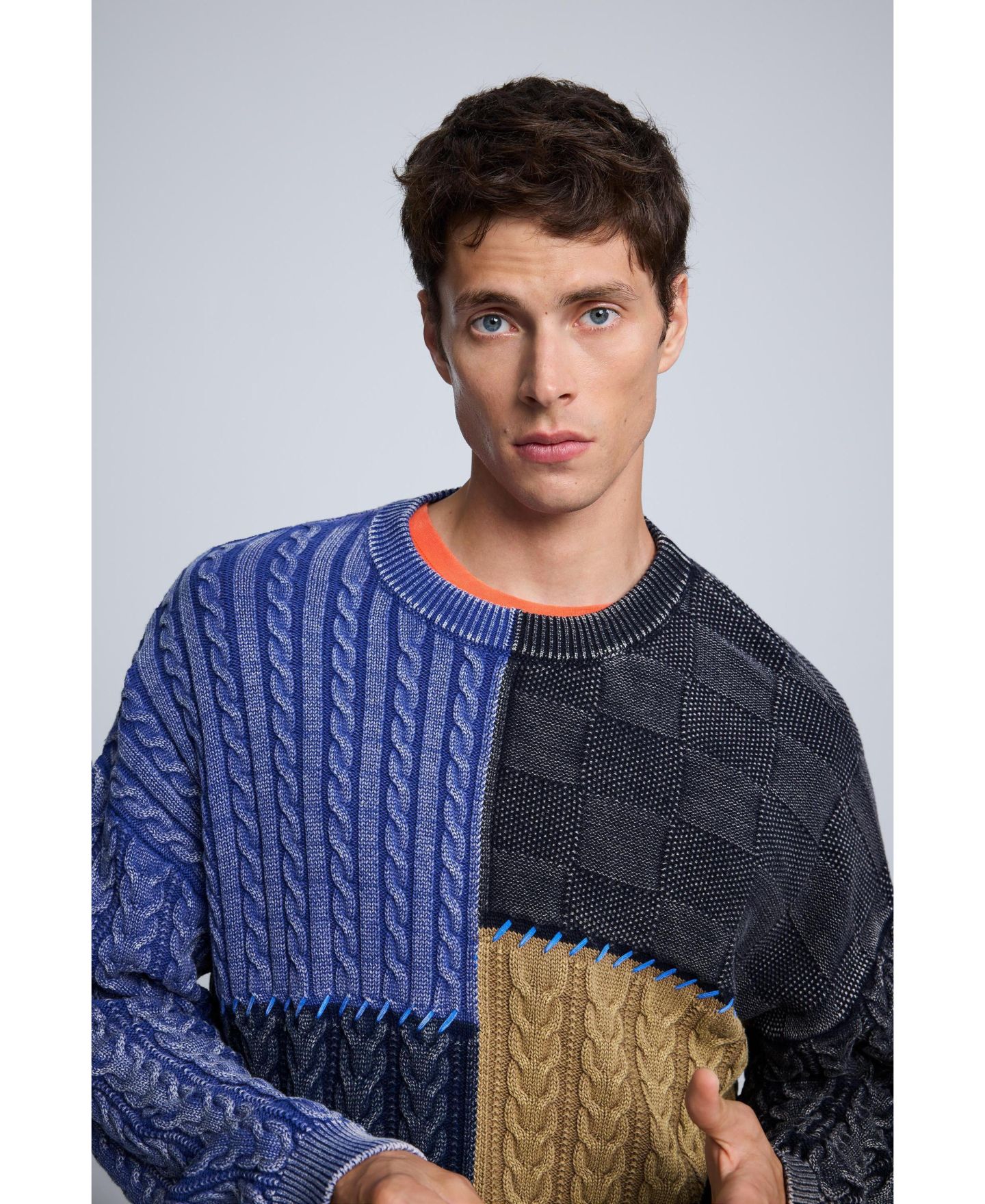 Мужской свитер Desigual Cable-Knit Patchwork, цвет: Тёмно-синий — фото 6