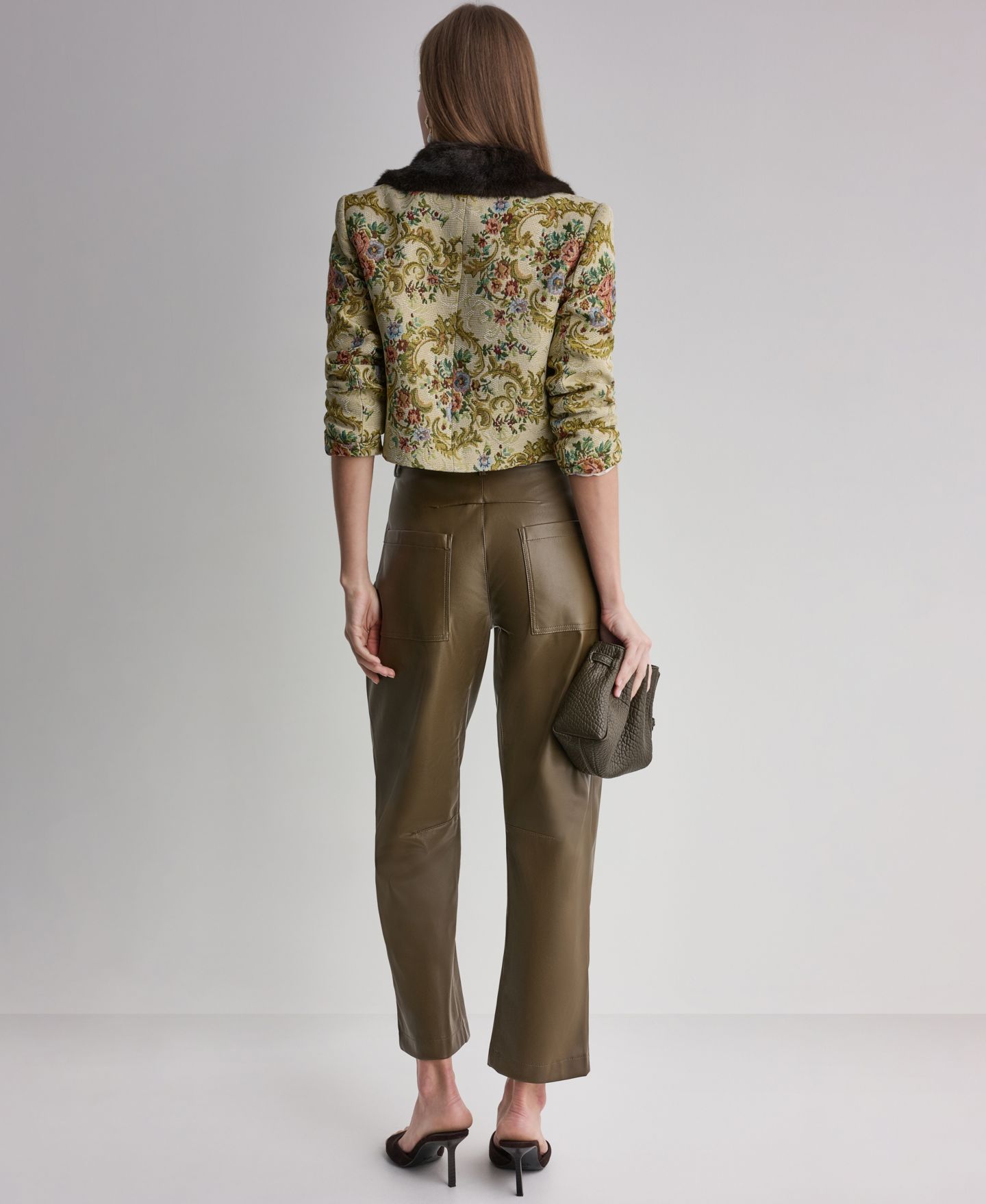 Женская куртка BCBG Tapestry Faux-Fur-Collar 3/4-Sleeve, цвет: Экрю — фото 10