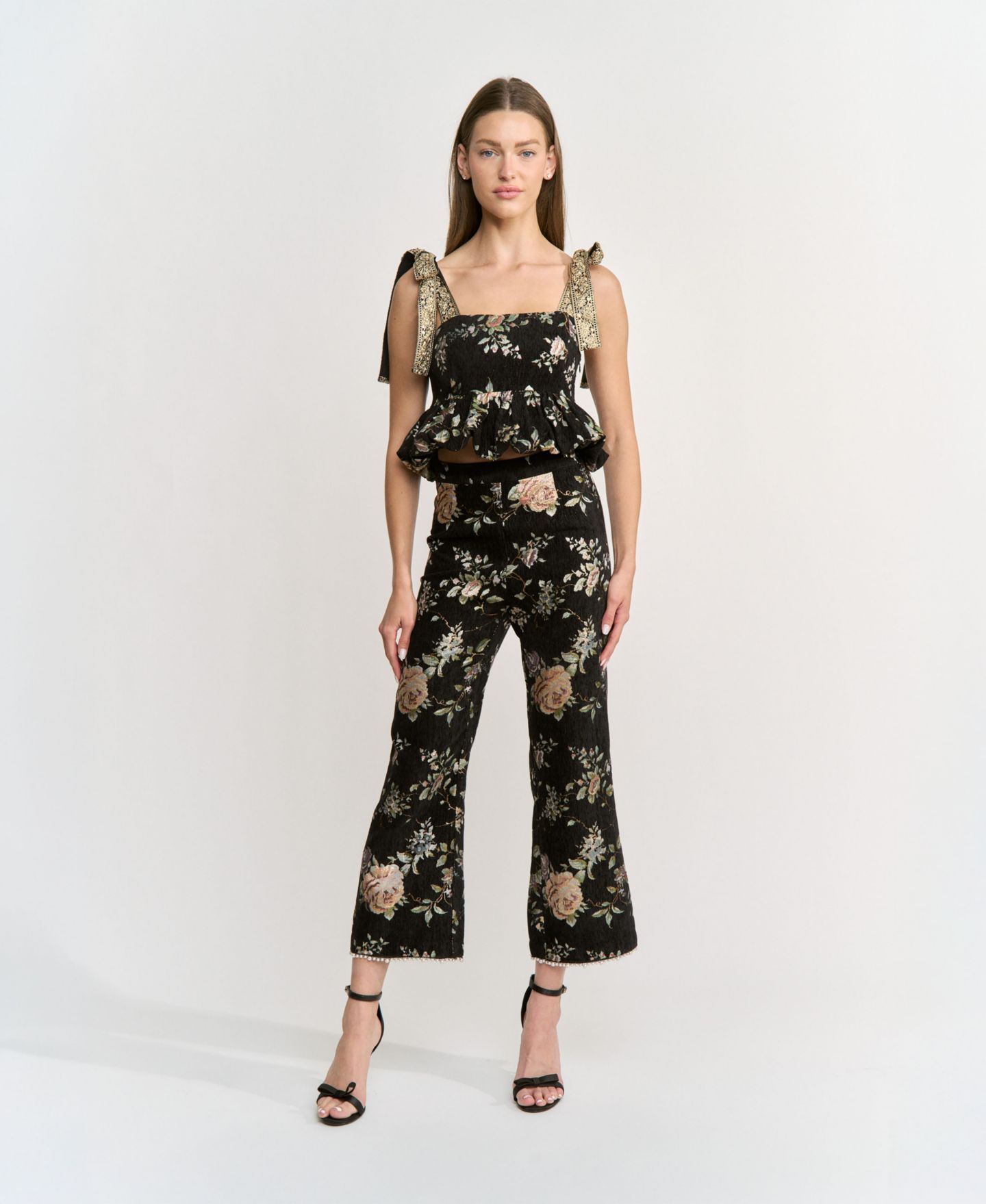 Женский топ En Saison Jasmine Floral-Print Square Neck Crop, цвет: Чёрный разноцветный — фото 2