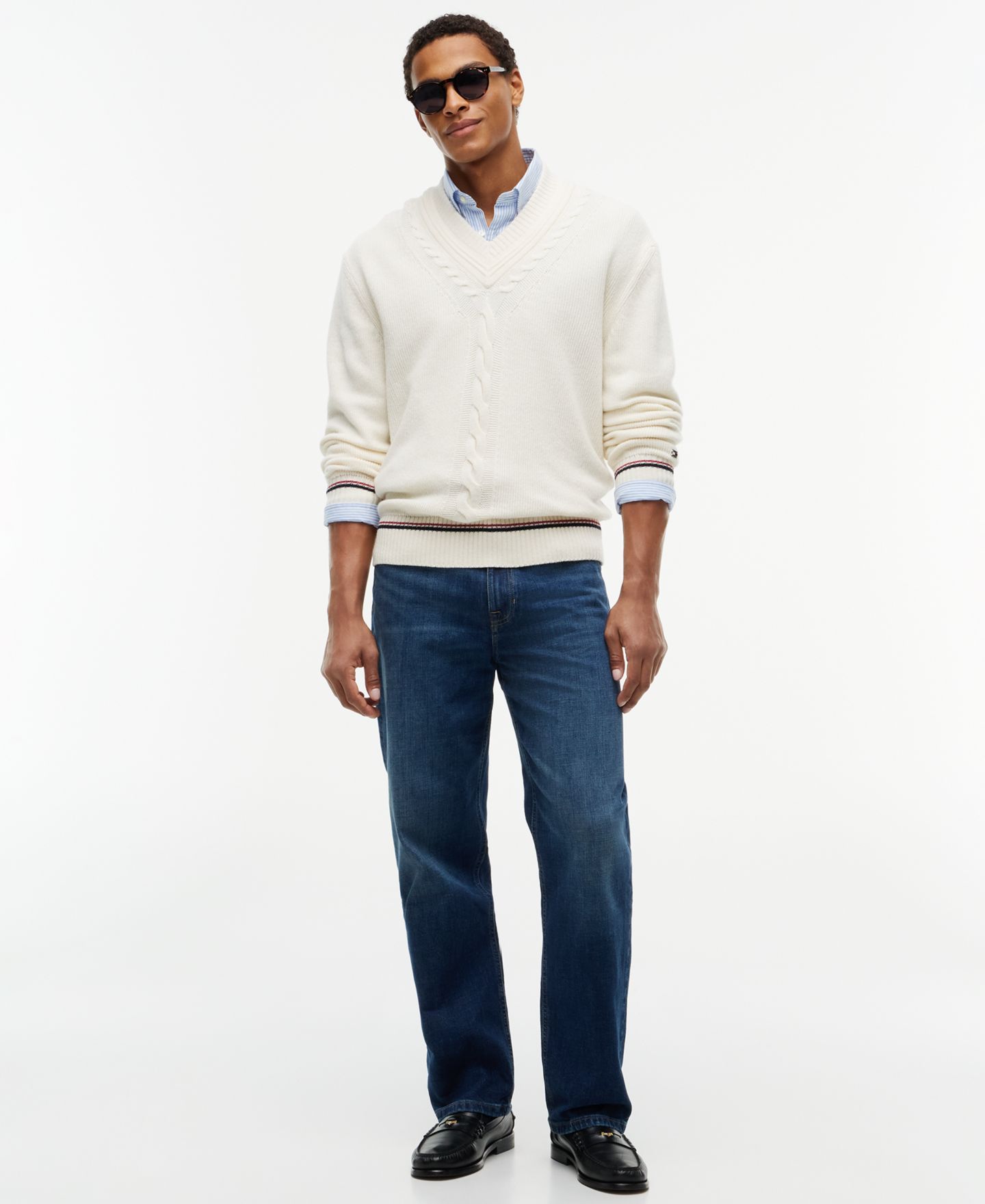 Мужской свитер Tommy Hilfiger NY Expressive Cricket Cable Knit V-Neck, цвет: Слоновая кость — фото 2