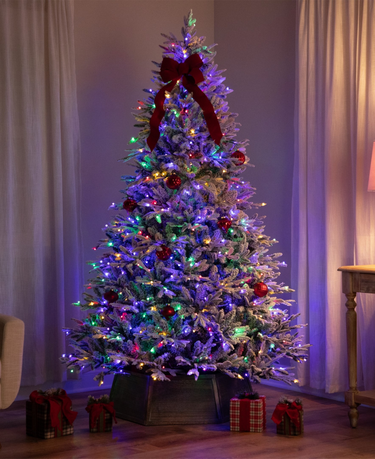 Northlight Real Touch Elite Pre-Lit Flocked Yukon Pine 7' Artificial Christmas Tree