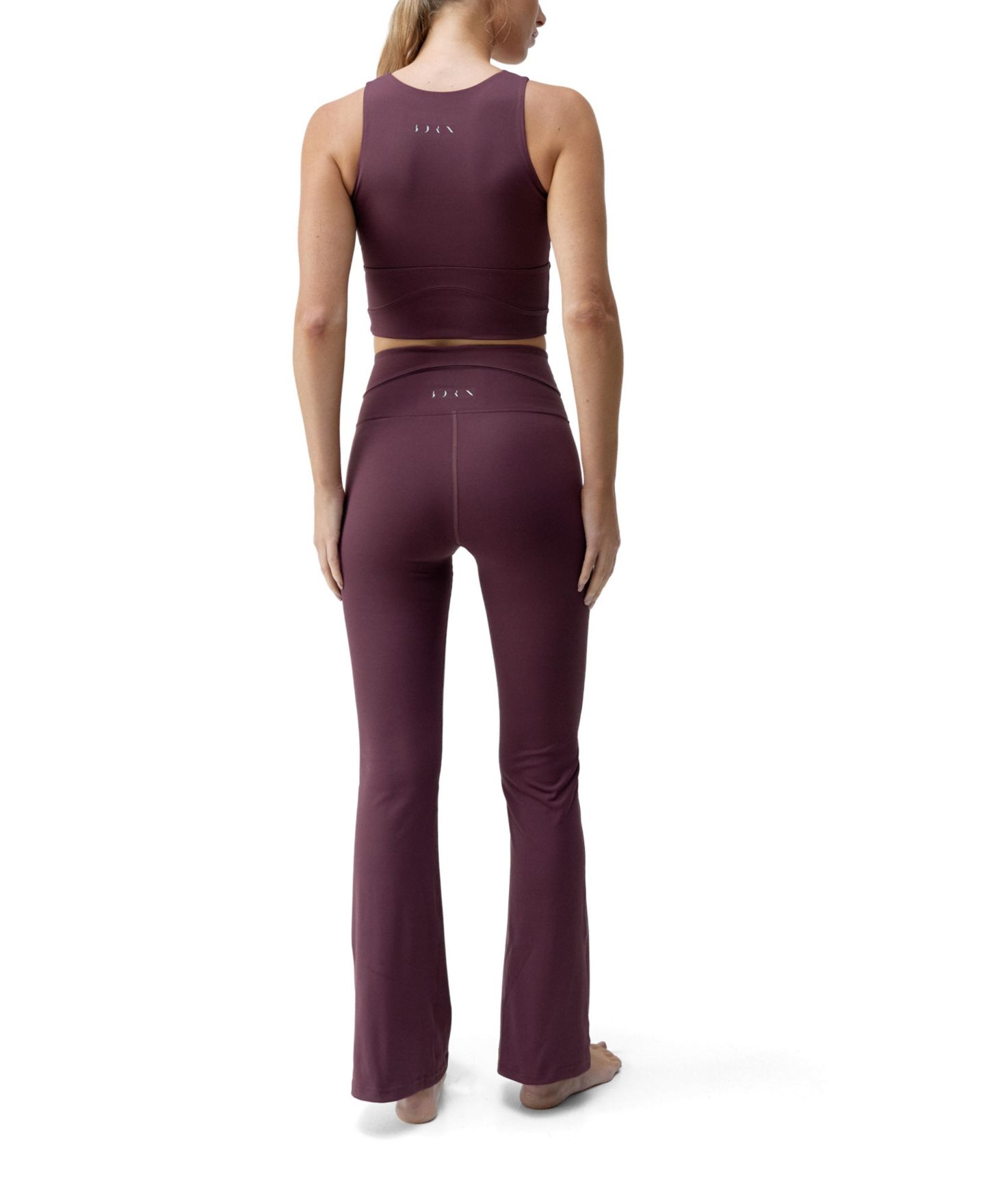 Женский топ Born Living Yoga Saori Medium Support Performance Sport, цвет: Тёмный вишнёвый — фото 4