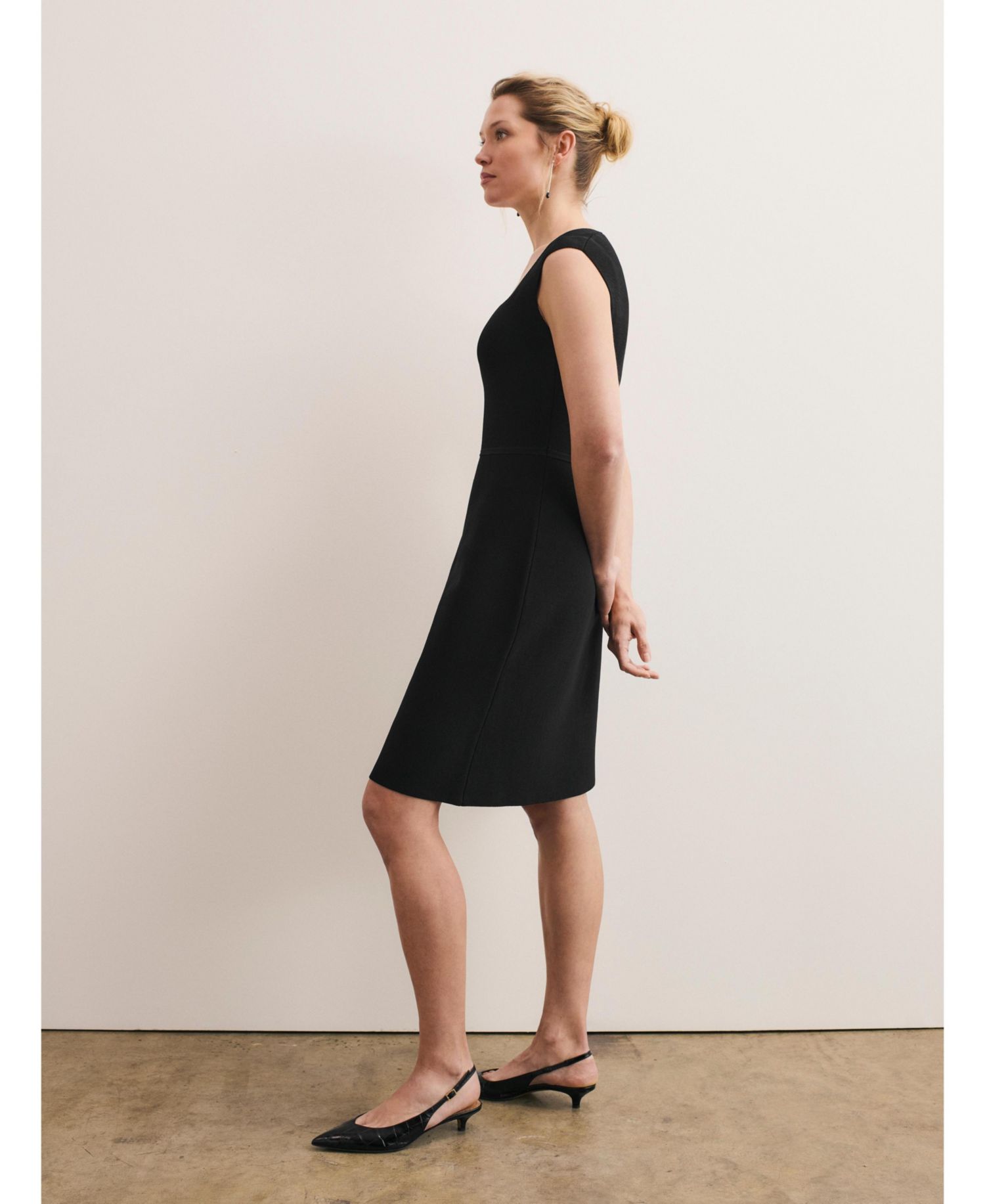 Women's Parella Square Neck Contoured-Waist Sheath Dress