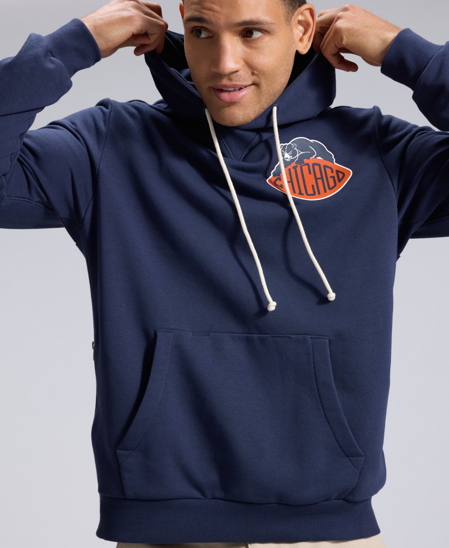 Men's Navy Chicago Bears 2026 Rivalries Collection Sideline Pullover Hoodie