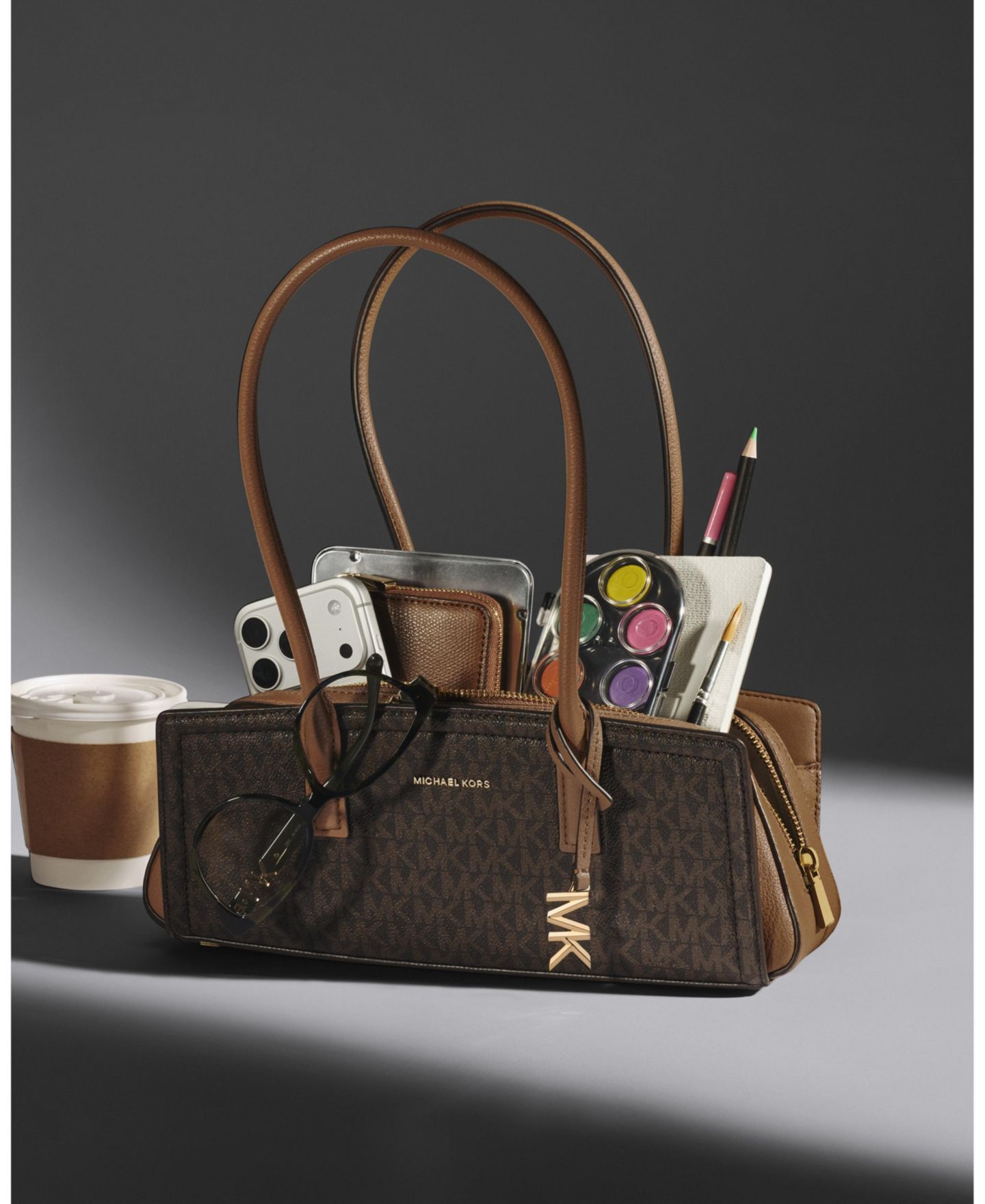 Женская сумка Michael Kors Laila Small East West Shoulder Tote Handbag, цвет: Коричневый — фото 5