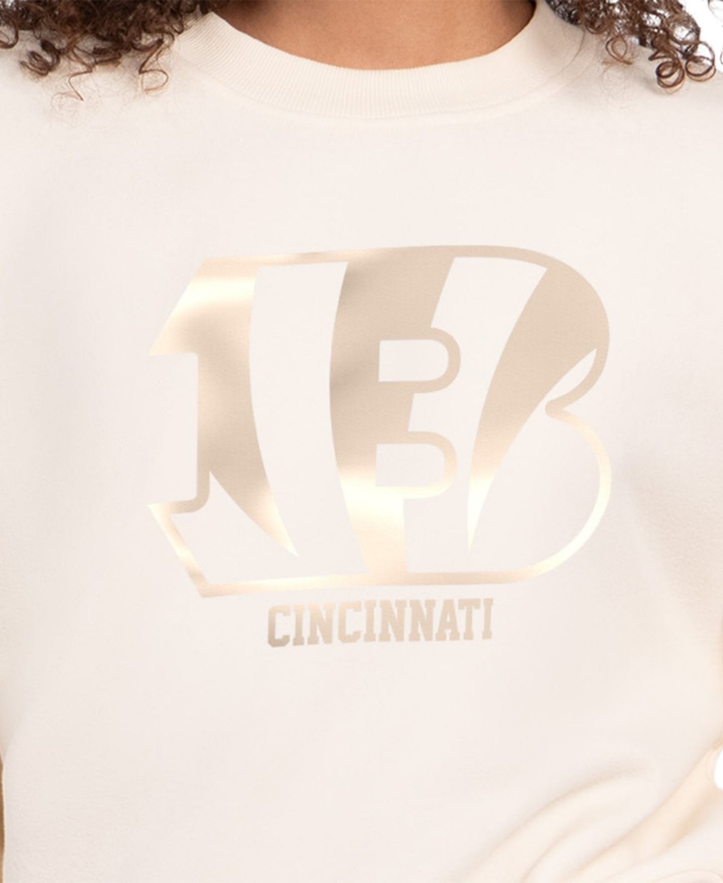 Женская толстовка Starter Cream Cincinnati Bengals Travel Pastels Boxy Fleece — фото 3