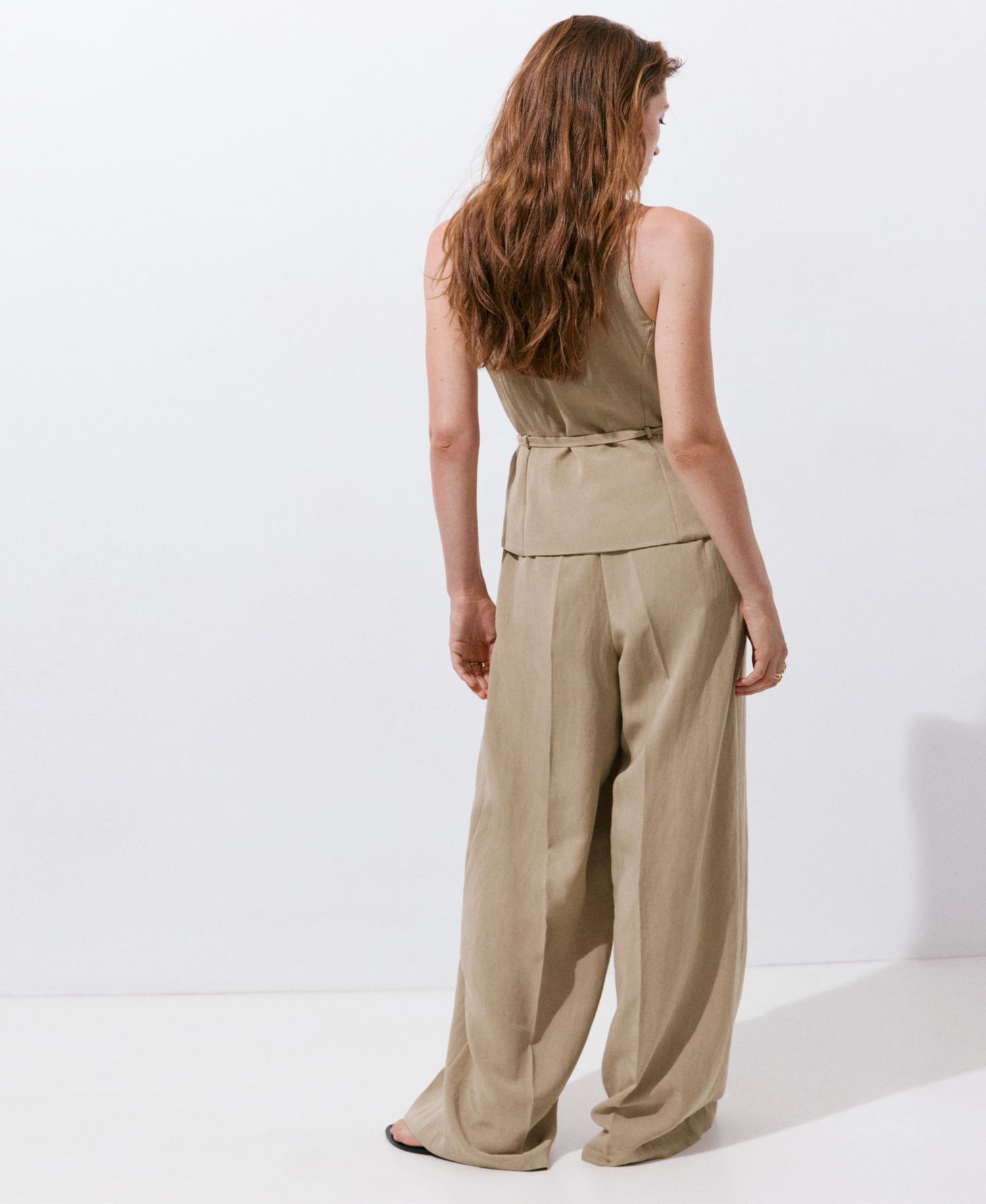 Women's Crossover V-Neck Wide-Leg Sleeveless Jumpsuit