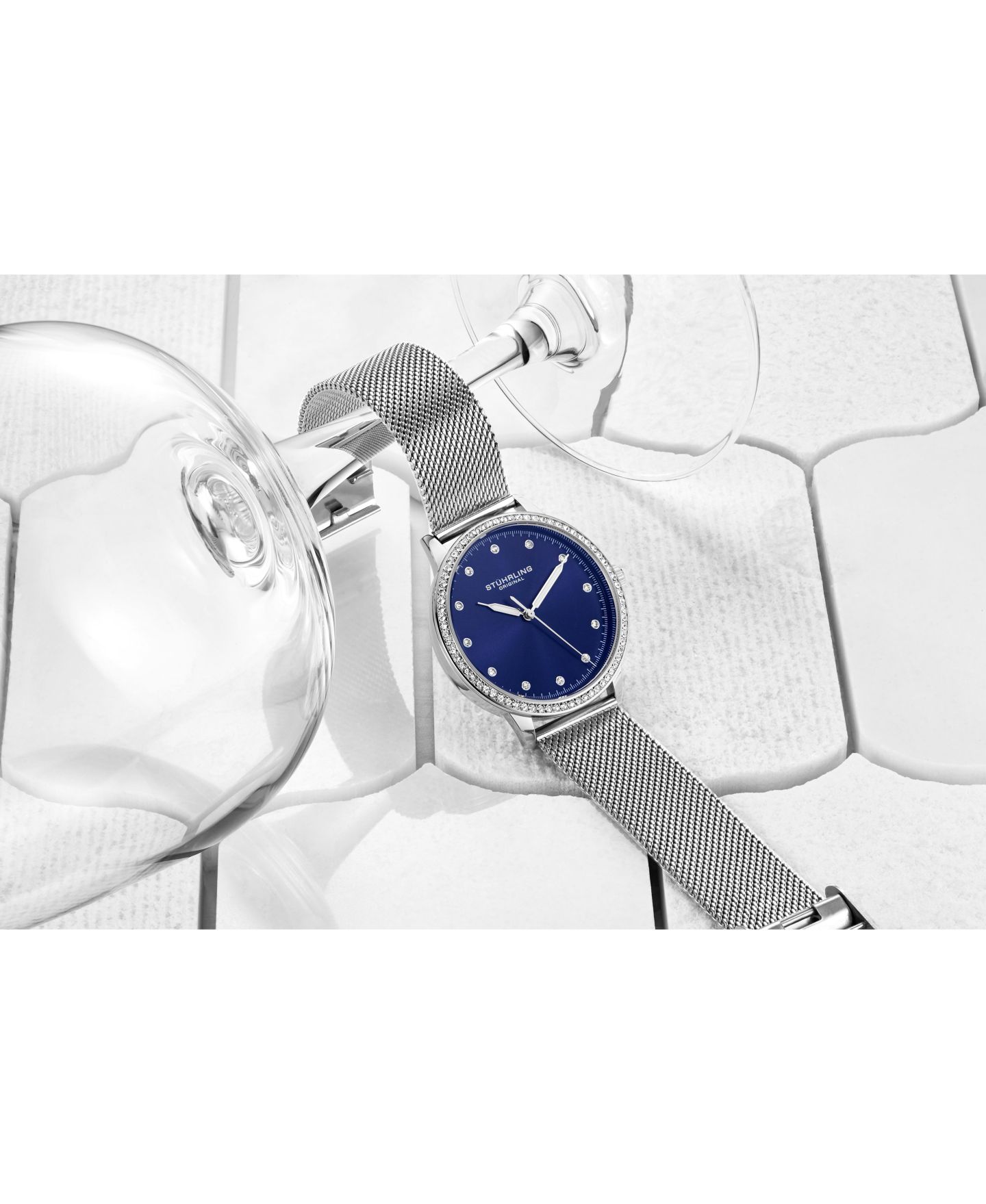 Женские часы Stuhrling 3904 Quartz 38mm Fashion Mesh Band Watch, цвет: Синий — фото 3