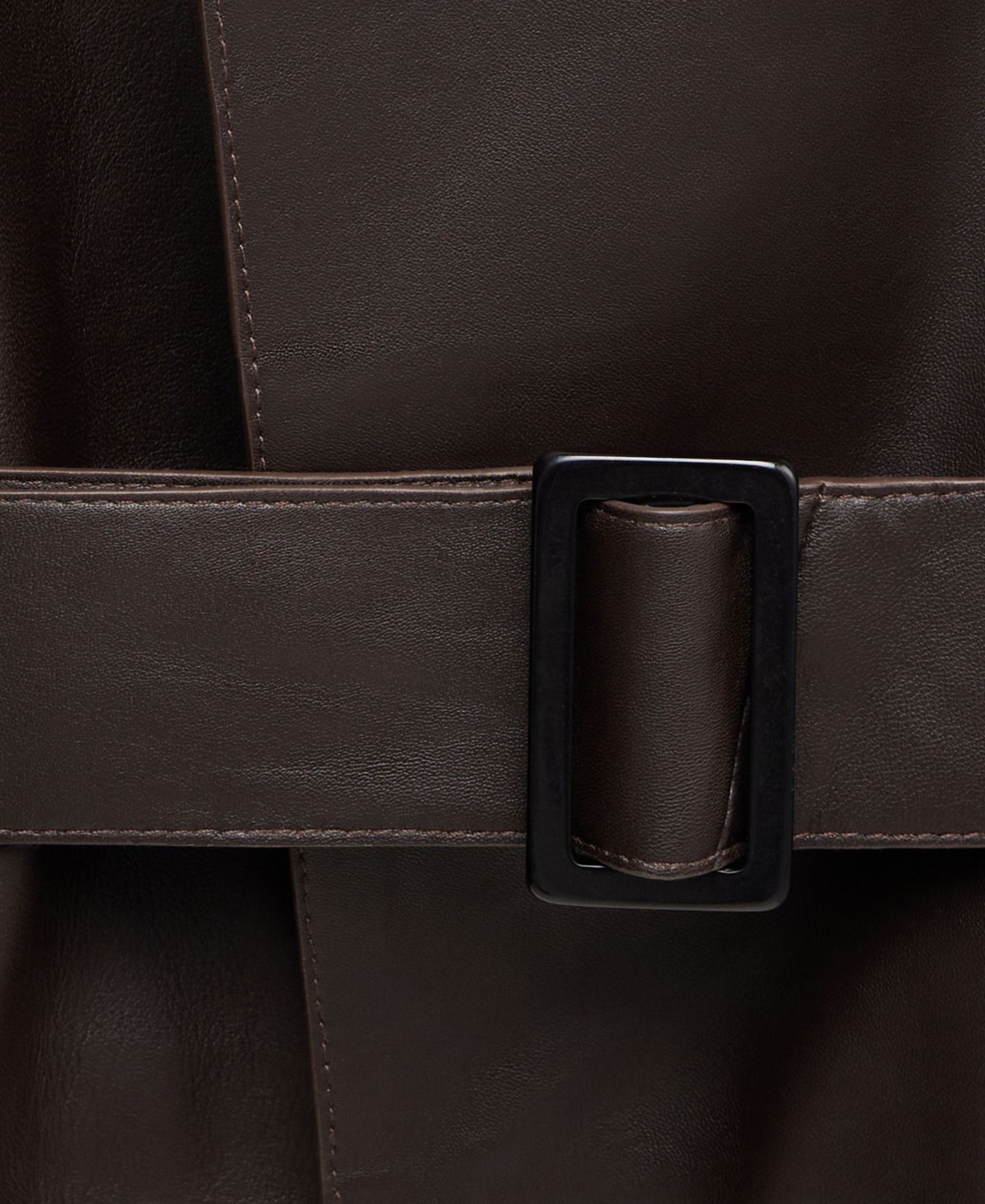 Женская куртка Mango Selection Leather Belted Cropped Trench, цвет: Шоколадный — фото 5