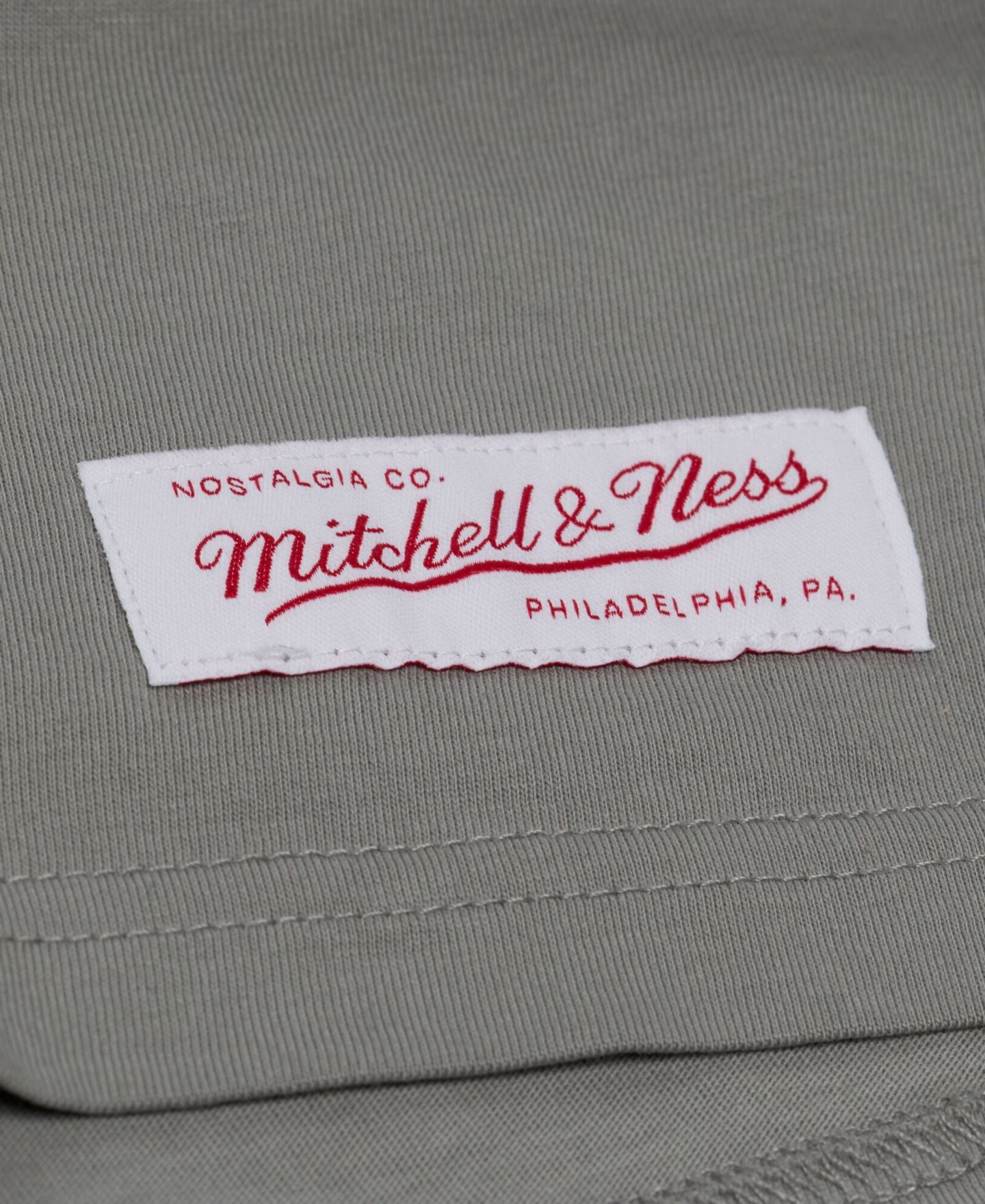 Мужская футболка Mitchell & Ness Gray Tennessee Volunteers Core Icon — фото 4