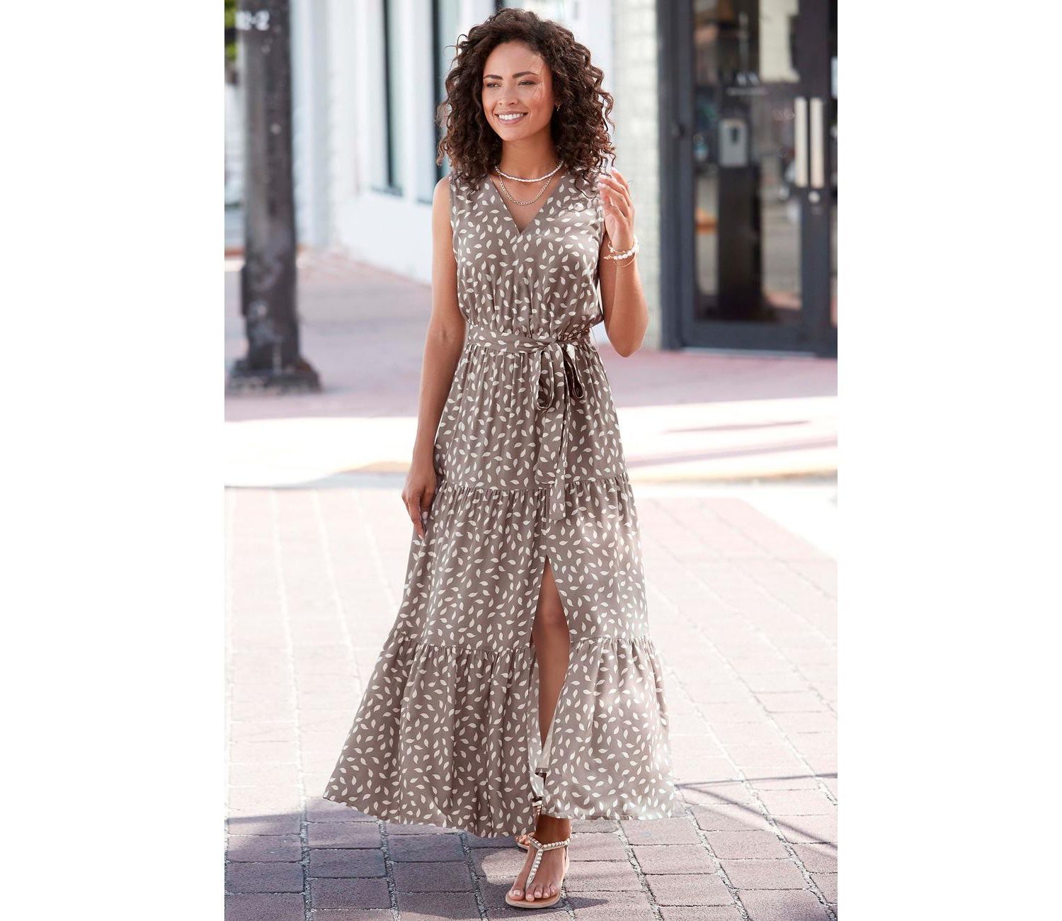 Women's Printed Tiered Elastic-Waist Maxi Dress