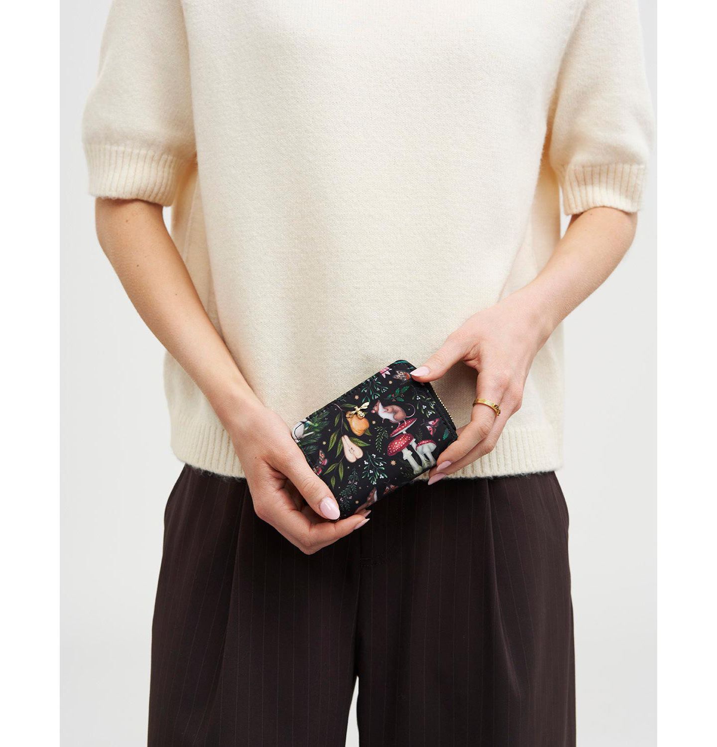 Женский кошелёк Fable England Niva Print Small Wallet, цвет: Зелёный / Чёрный — фото 2