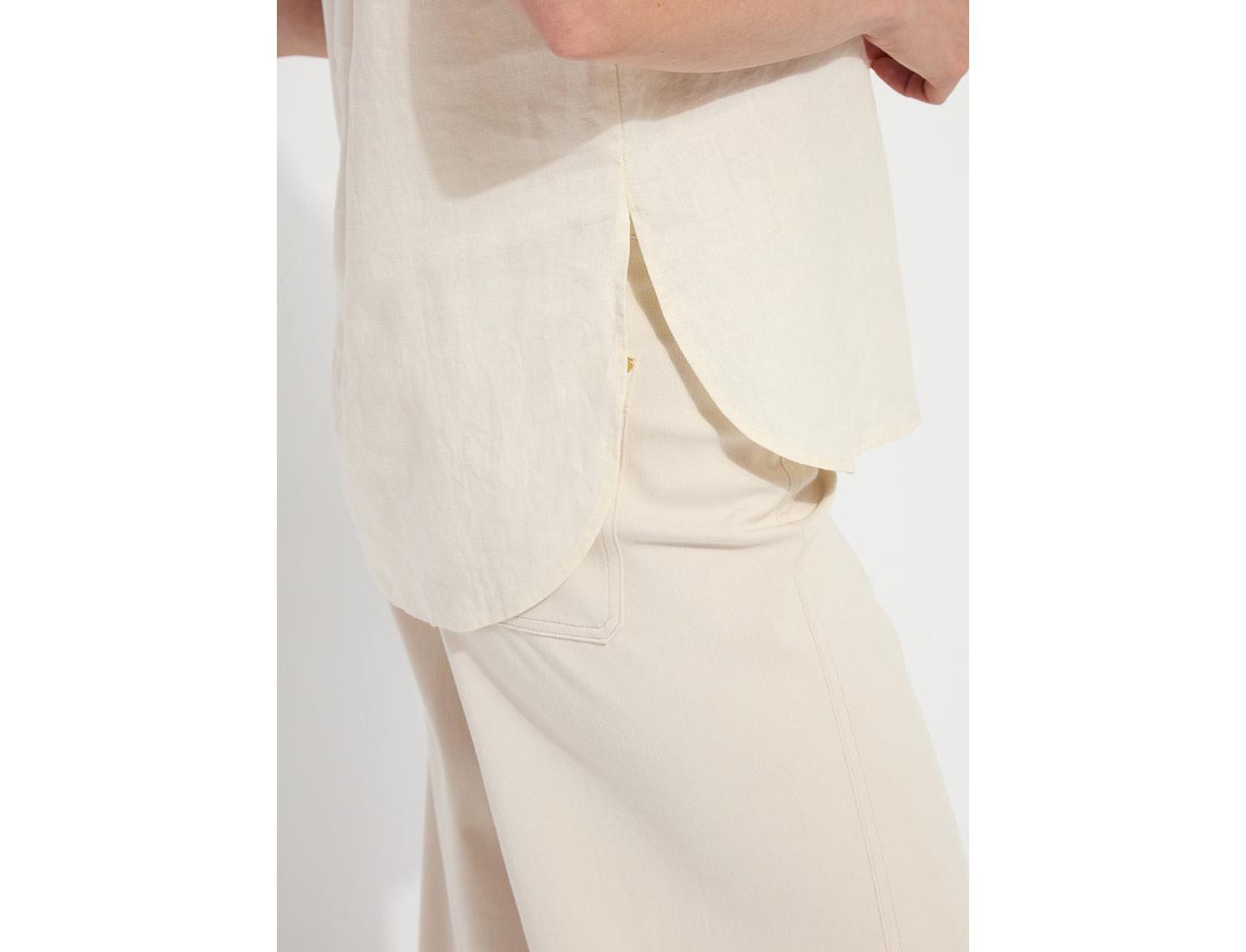 Женская рубашка LYSSE Althea Embroidered Collar Short-Sleeve Linen, цвет: Macadamia. — фото 5