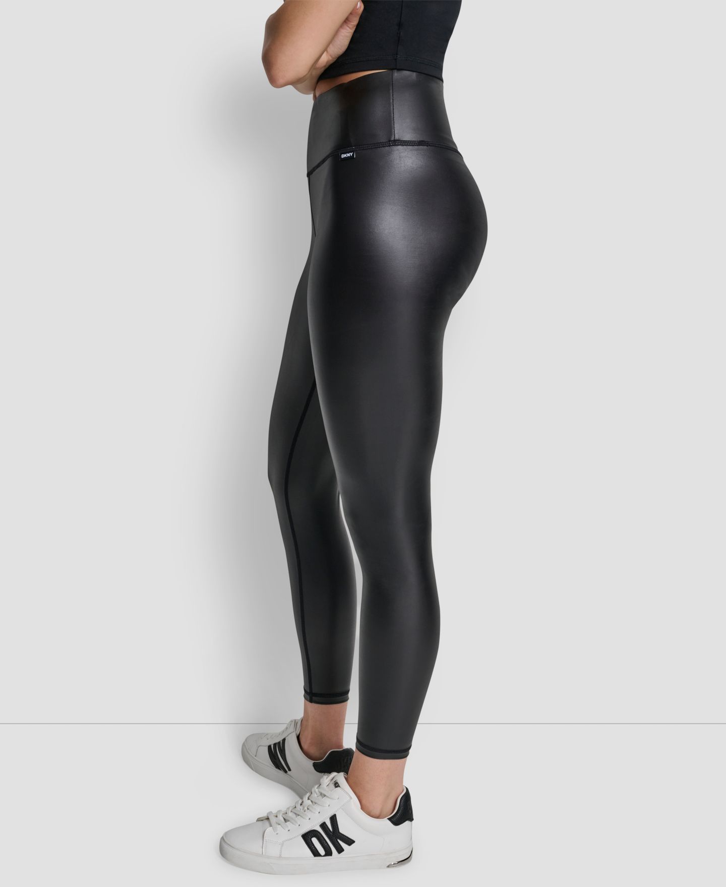 Женские леггинсы DKNY Sport Athleather High-Waist 7/8-Length Faux Leather, цвет: Чёрный — фото 3