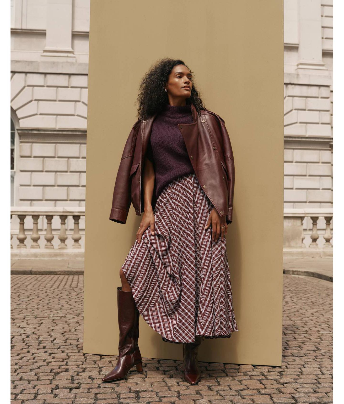 Женская юбка Mint Velvet Checked Midi, цвет: Коричневый — фото 3