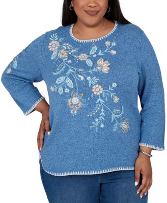 Plus Size Embroidered 3/4-Sleeve Crewneck Pullover Sweater