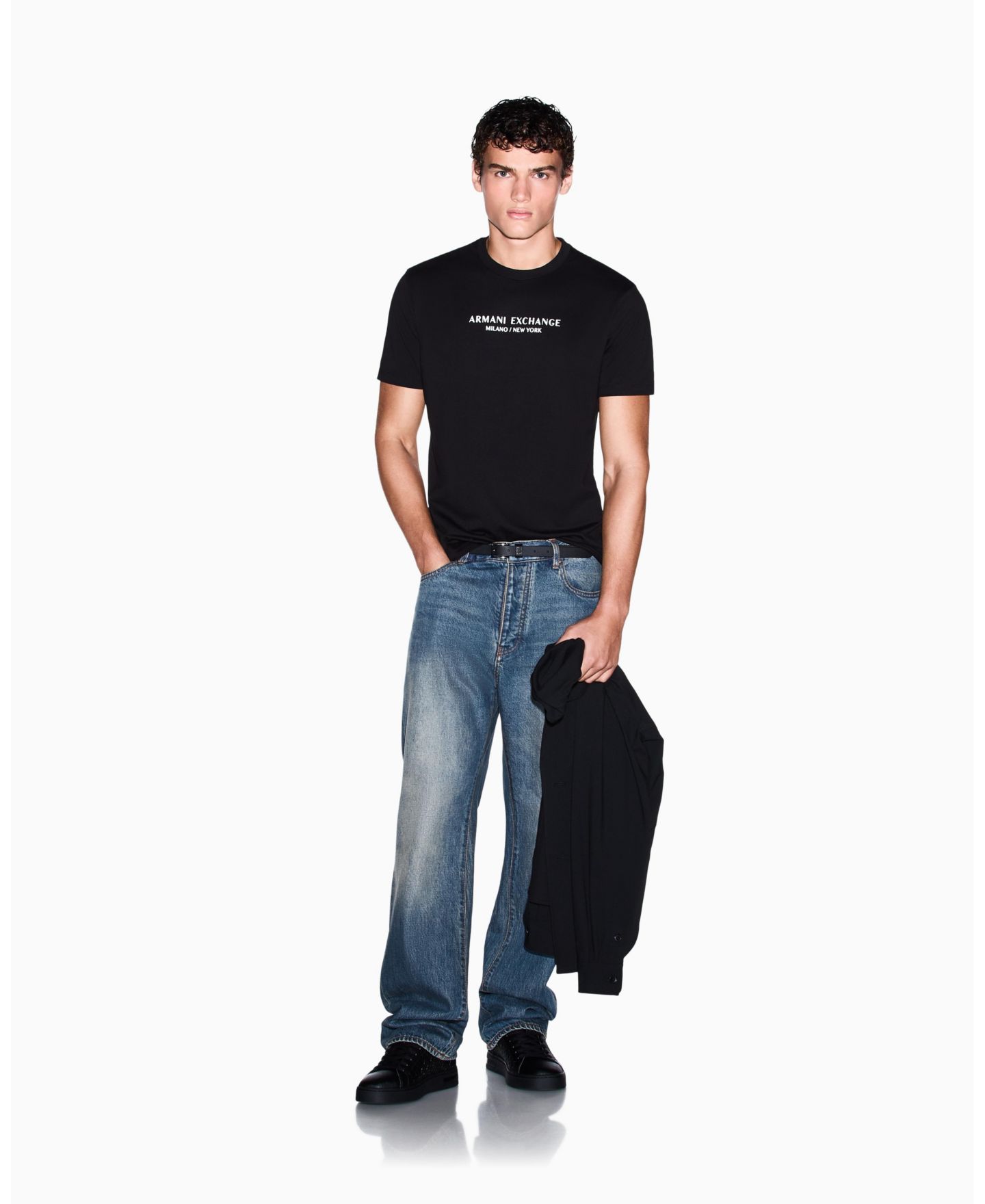 Мужская футболка A|X Armani Exchange Milan-NY Crewneck Regular-Fit Cotton, цвет: Чёрный / Белый — фото 3