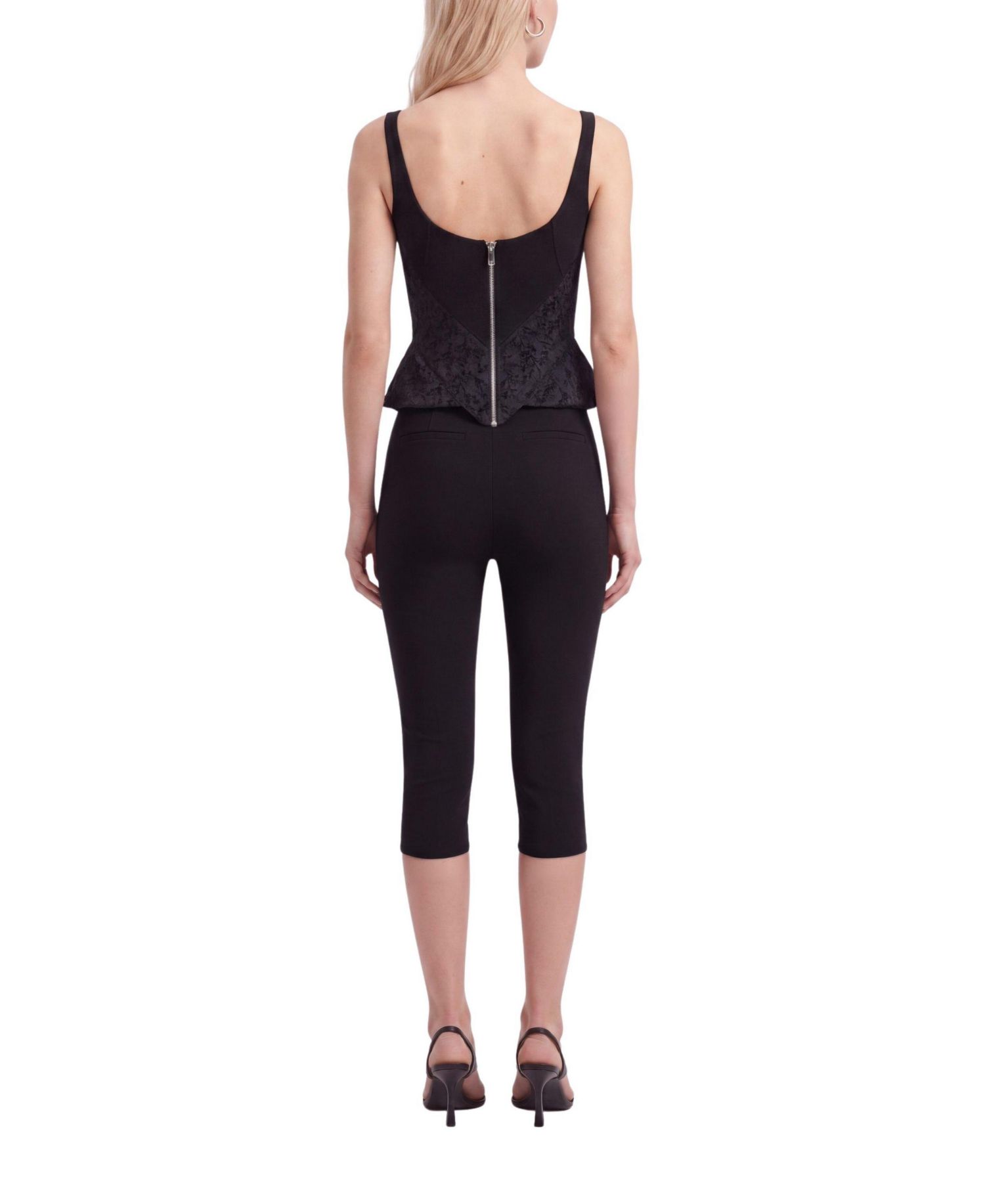 Women's Mid-Rise Slim Capri Trousers