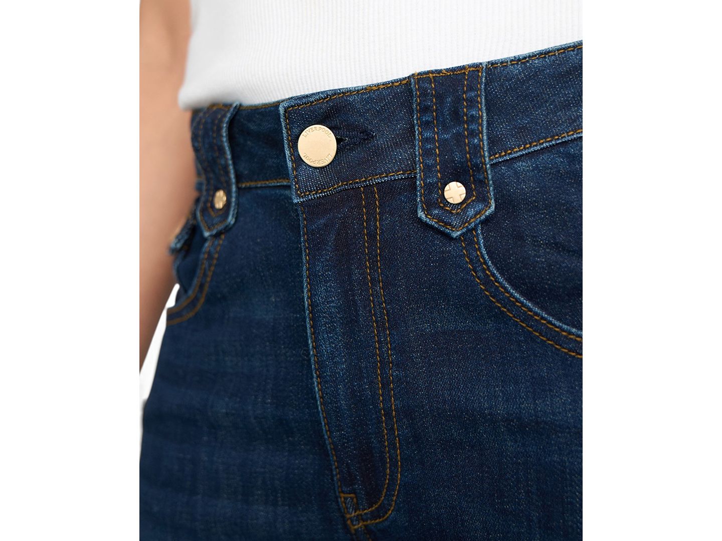 Женские джинсы Liverpool Los Angeles Hannah Outlaw High-Waisted Flare Dark Wash, цвет: Синий — фото 2