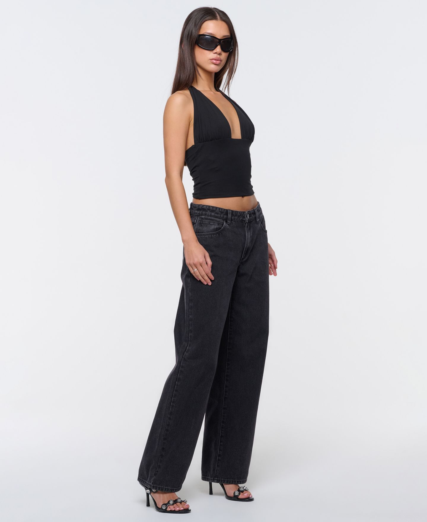Женские джинсы Abrand Juniors' Heidi High-Rise Wide-Leg Slubby-Textured, цвет: Потёртый чёрный — фото 3