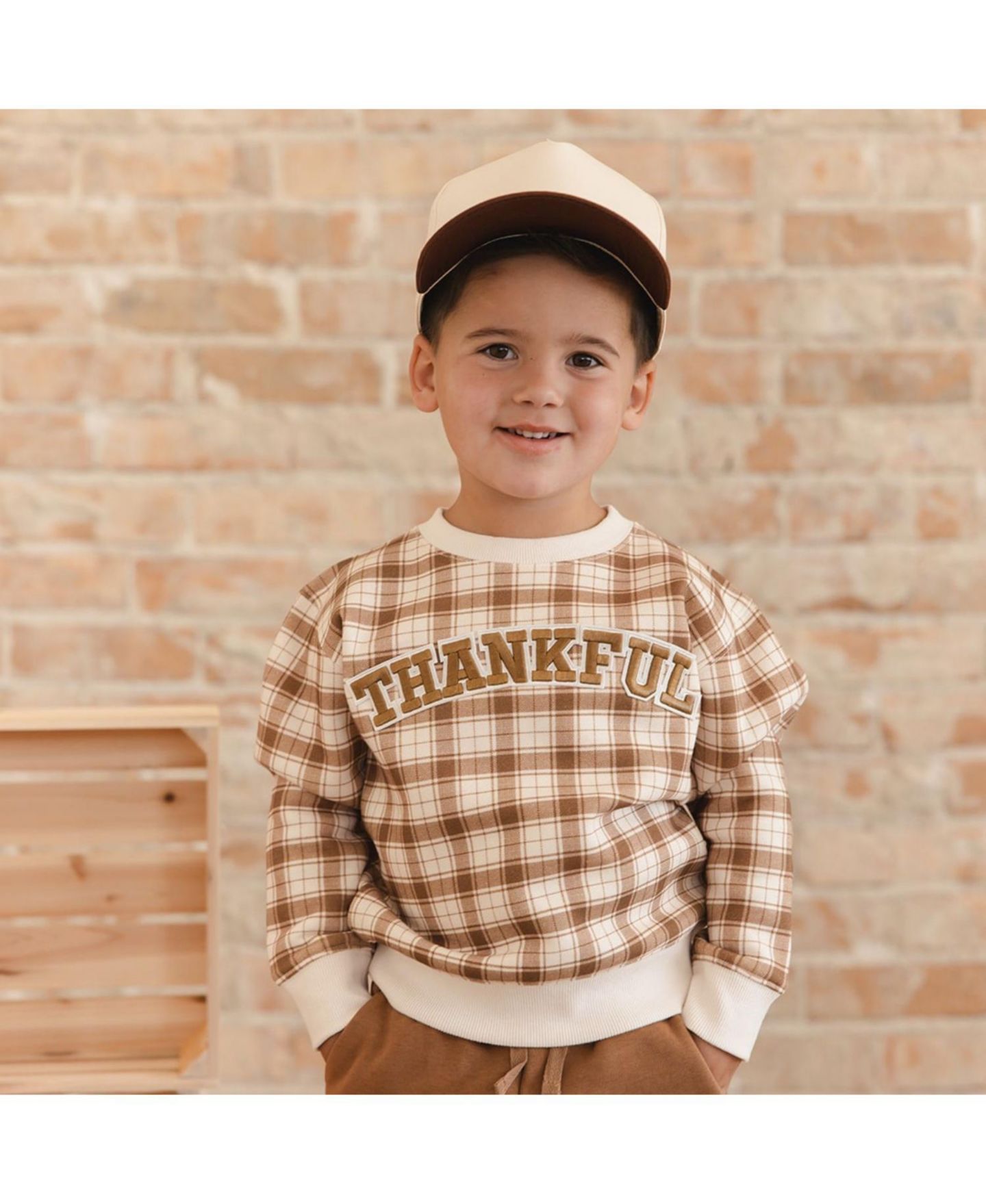 Толстовка Sweet Wink Thankful Patch Crewneck Long-Sleeve Thanksgiving для мальчиков, цвет: Натуральный — фото 2