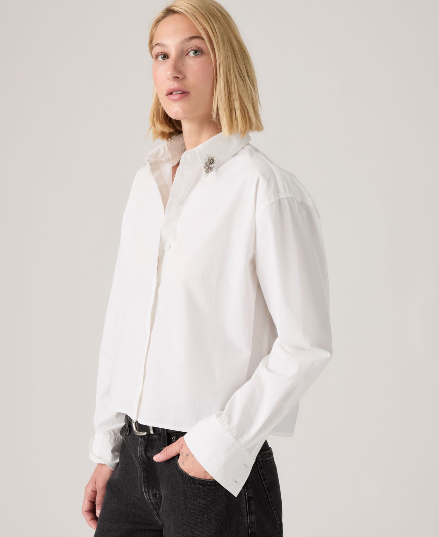 Женская рубашка Levi's Premium Harlie Long-Sleeve Cropped, цвет: Embellished Collar — фото 2