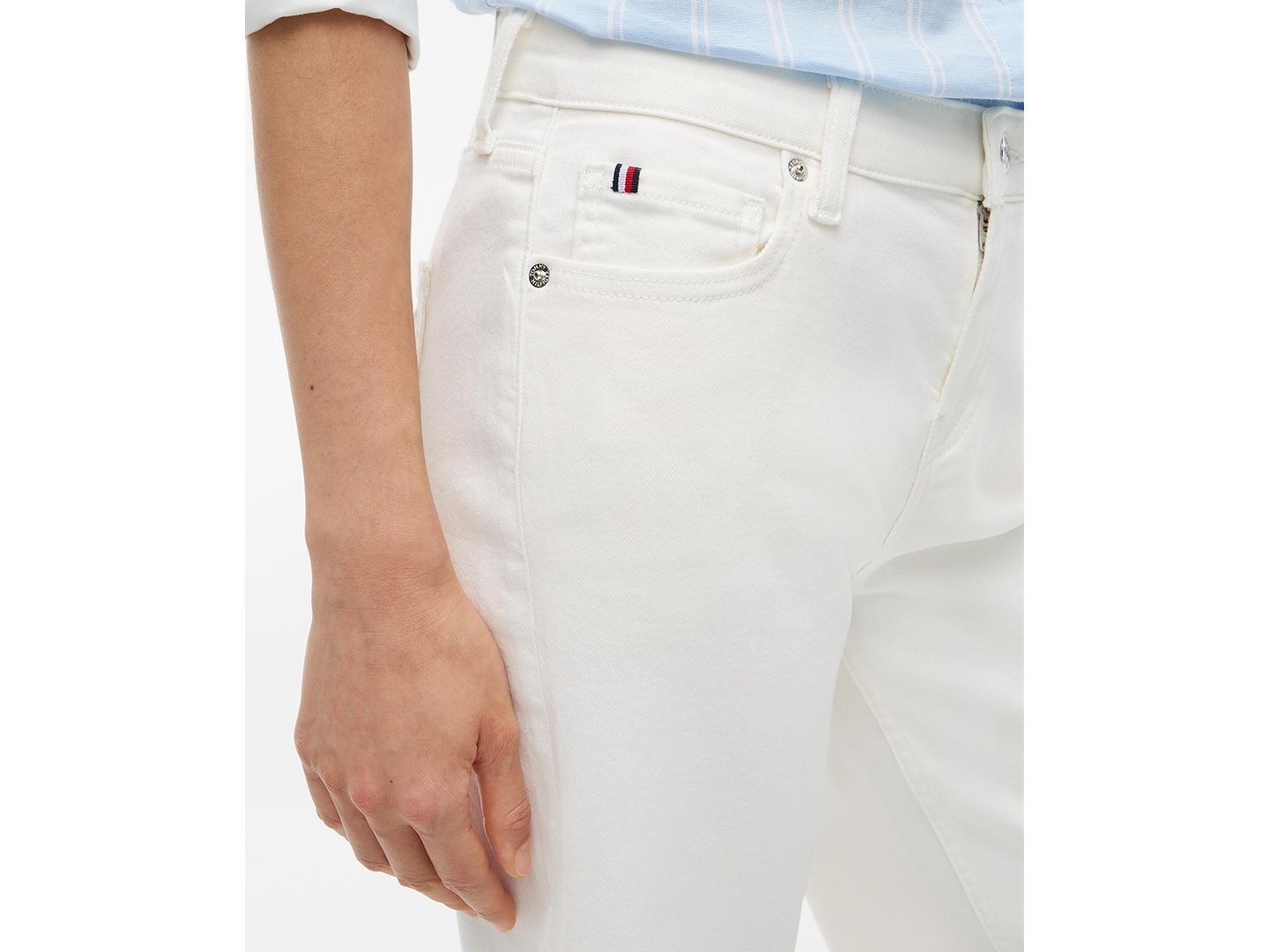 Женские шорты Tommy Hilfiger Denim Five-Pocket Bermuda, цвет: Оптический — фото 3