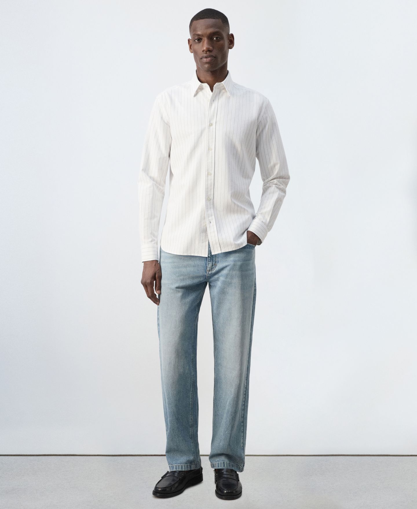 Мужская рубашка Mango Kodak Striped Regular-Fit, цвет: Бежевый — фото 2