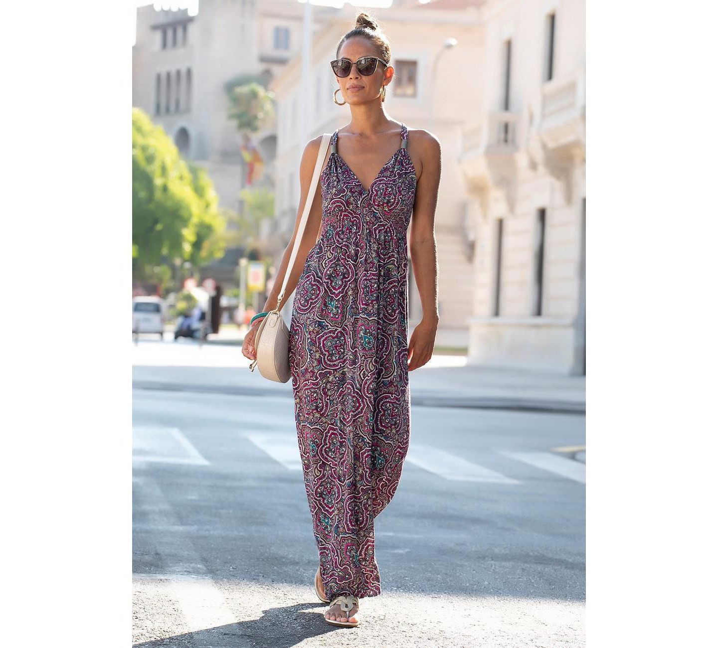 Женское платье Lascana Printed Empire-Waist Sleeveless Maxi, цвет: Ягодный разноцветный — фото 2