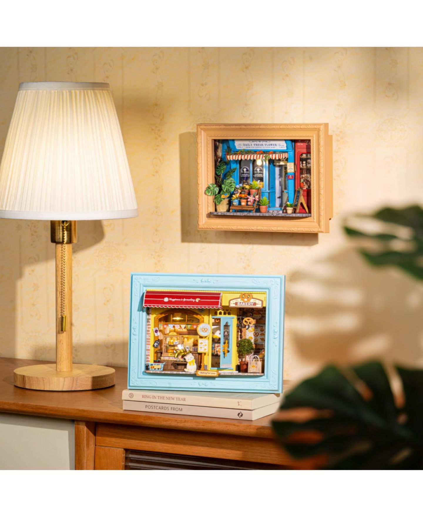 Детские куклы Robotime Fluffy Cat Bakery Wood Shadow Box with LED Light, Ages 14+ — фото 7