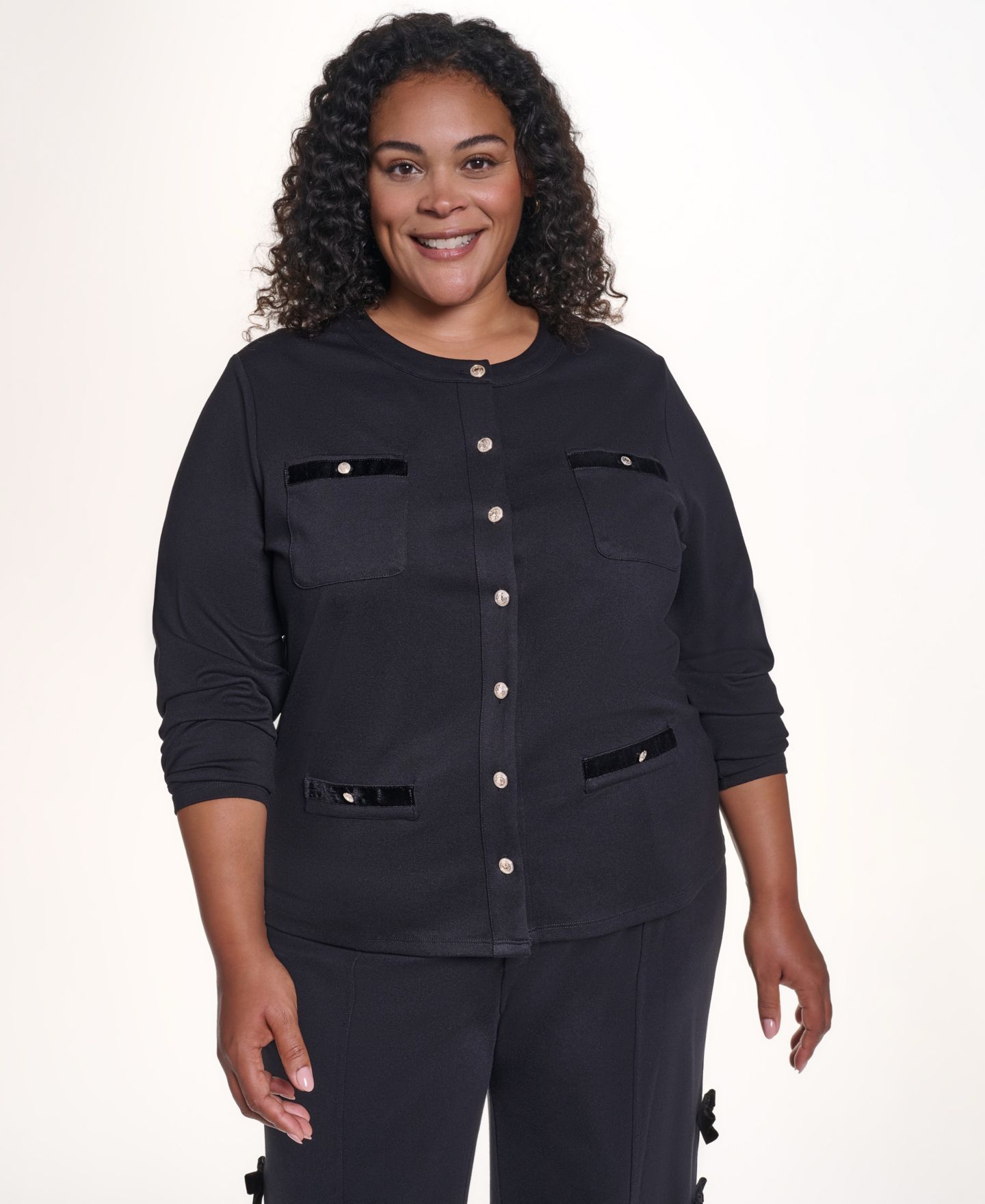 Женский топ KARL LAGERFELD PARIS Plus Size Long-Sleeve Crewneck Button-Front Top, цвет: Чёрный — фото 5