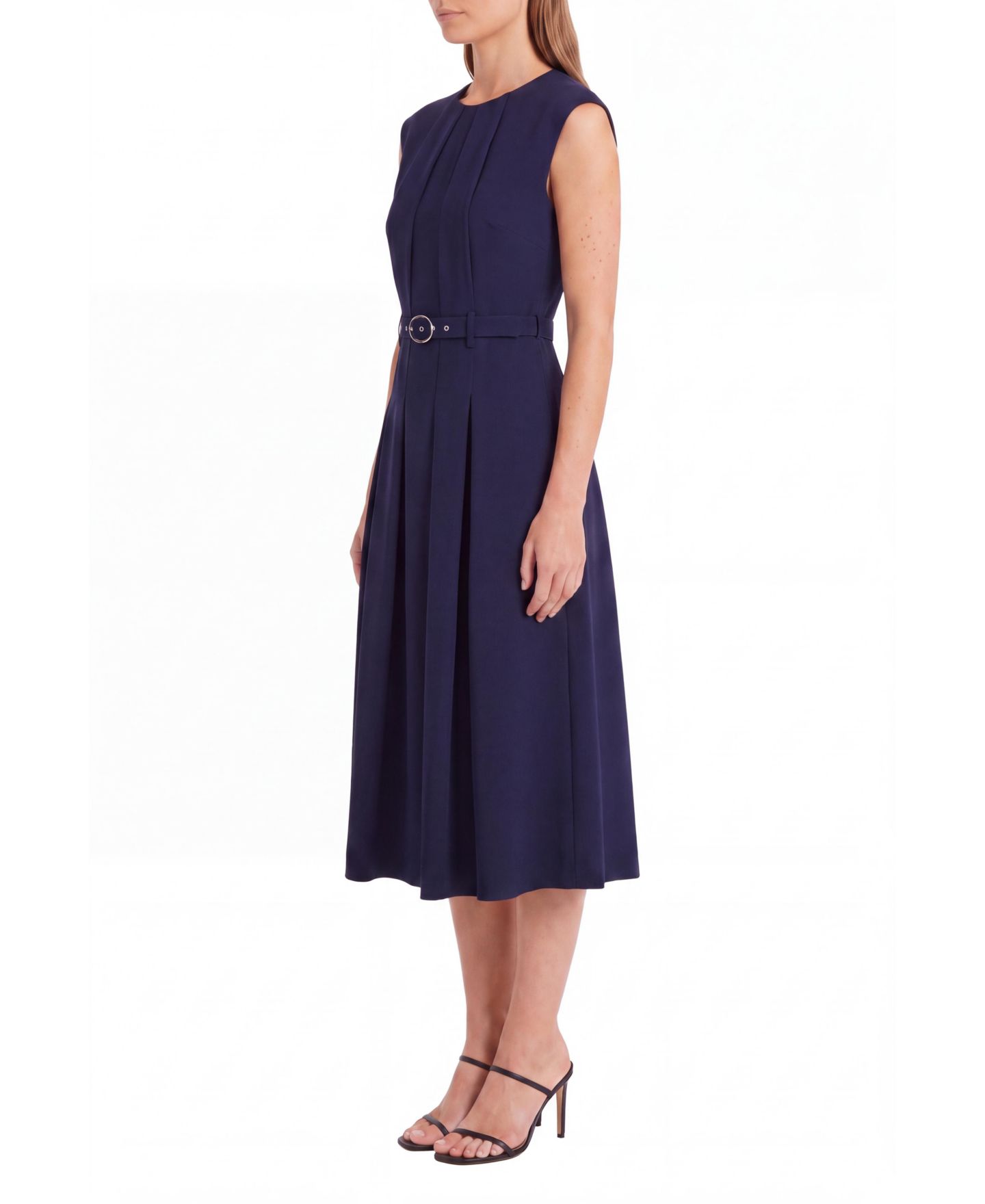 Женское платье Maggy London Sleeveless Pleated Fit & Flare Midi, цвет: Тёмно-синий — фото 2