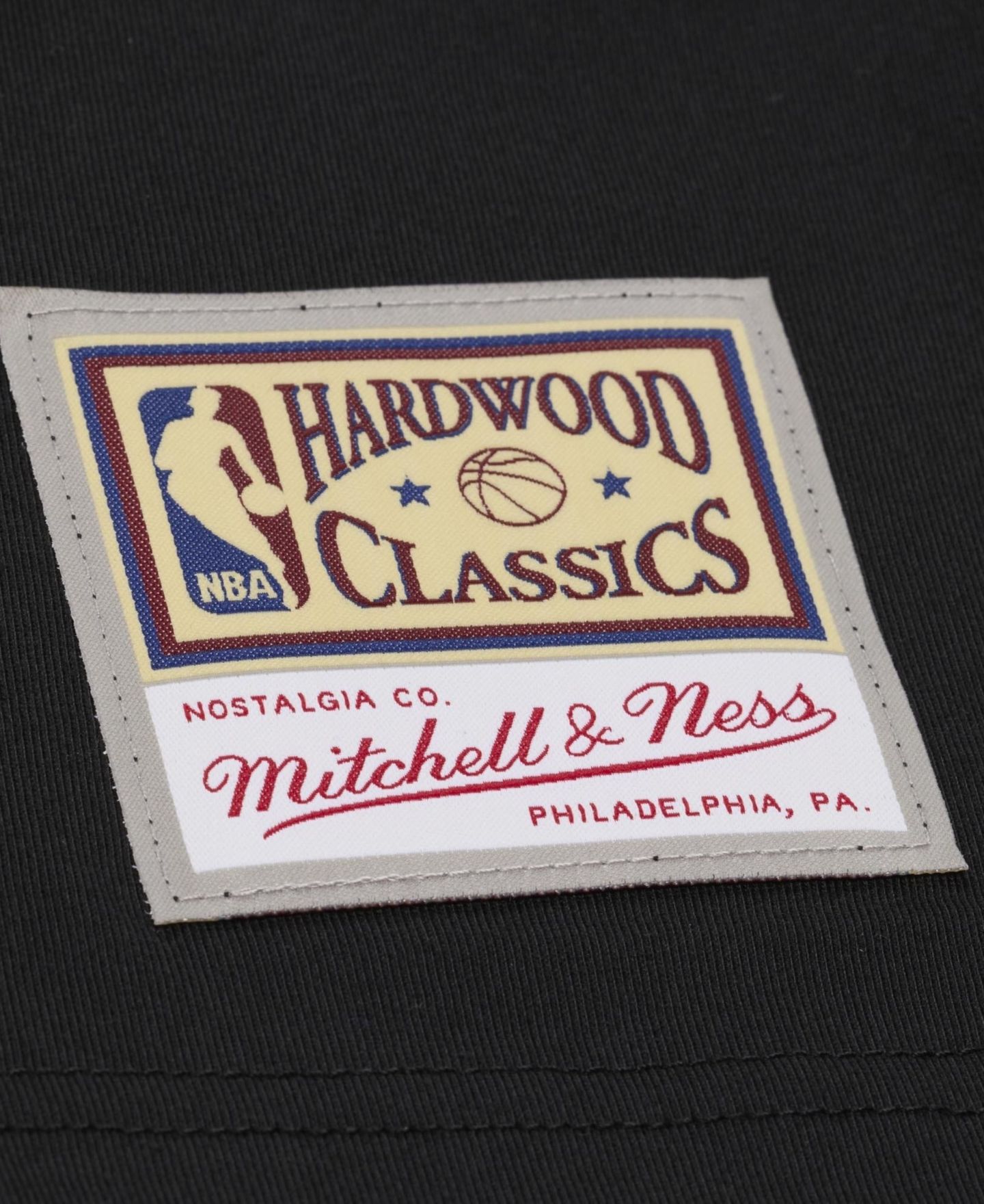 Мужская футболка Mitchell & Ness Vince Carter Black Toronto Raptors Hardwood Classics Player — фото 5