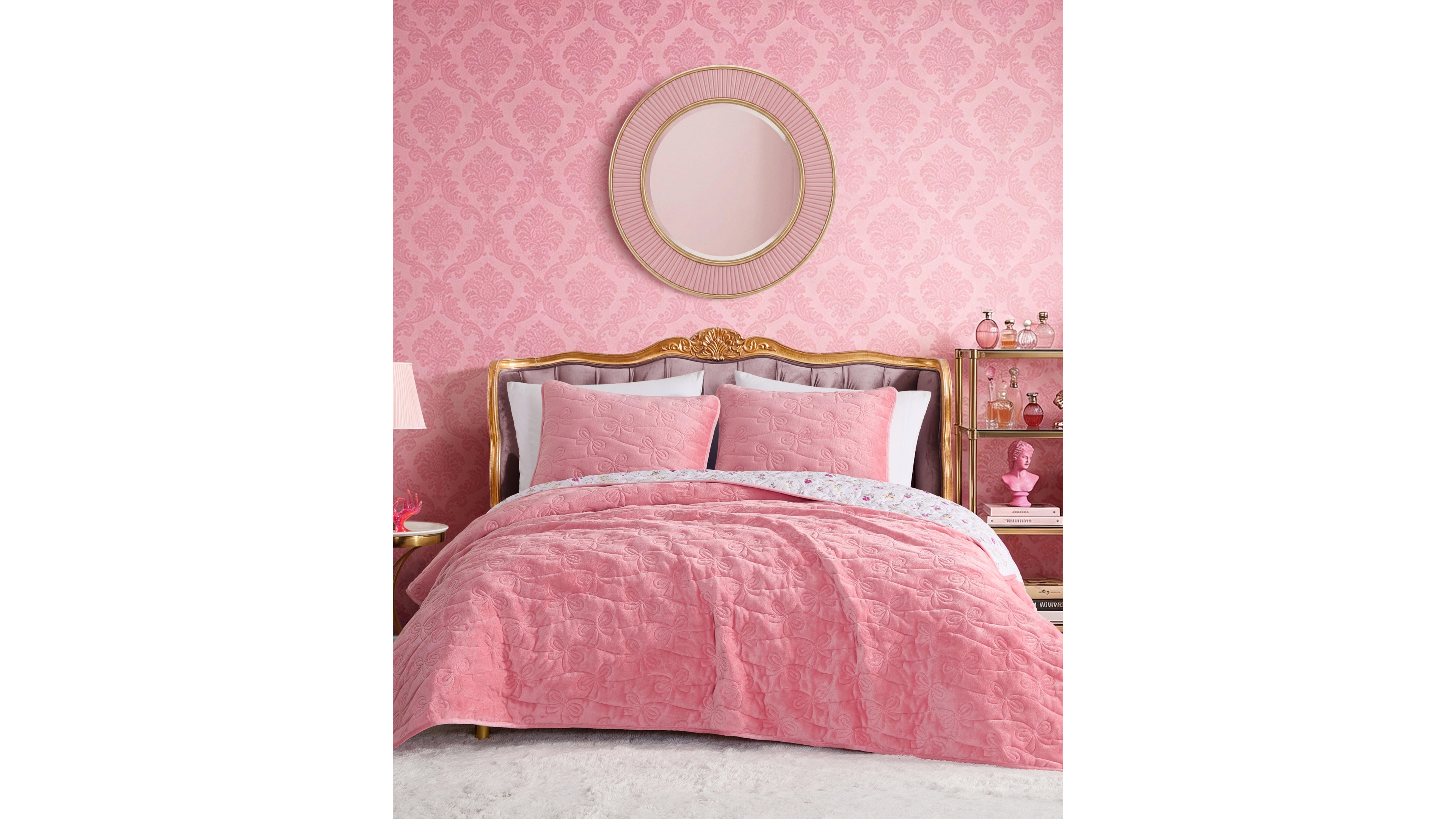 Betsey Johnson Tilted Bow Stitch 3-Piece Quilt Set, King