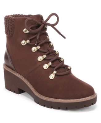 Women's Vegaa Round Toe Booties